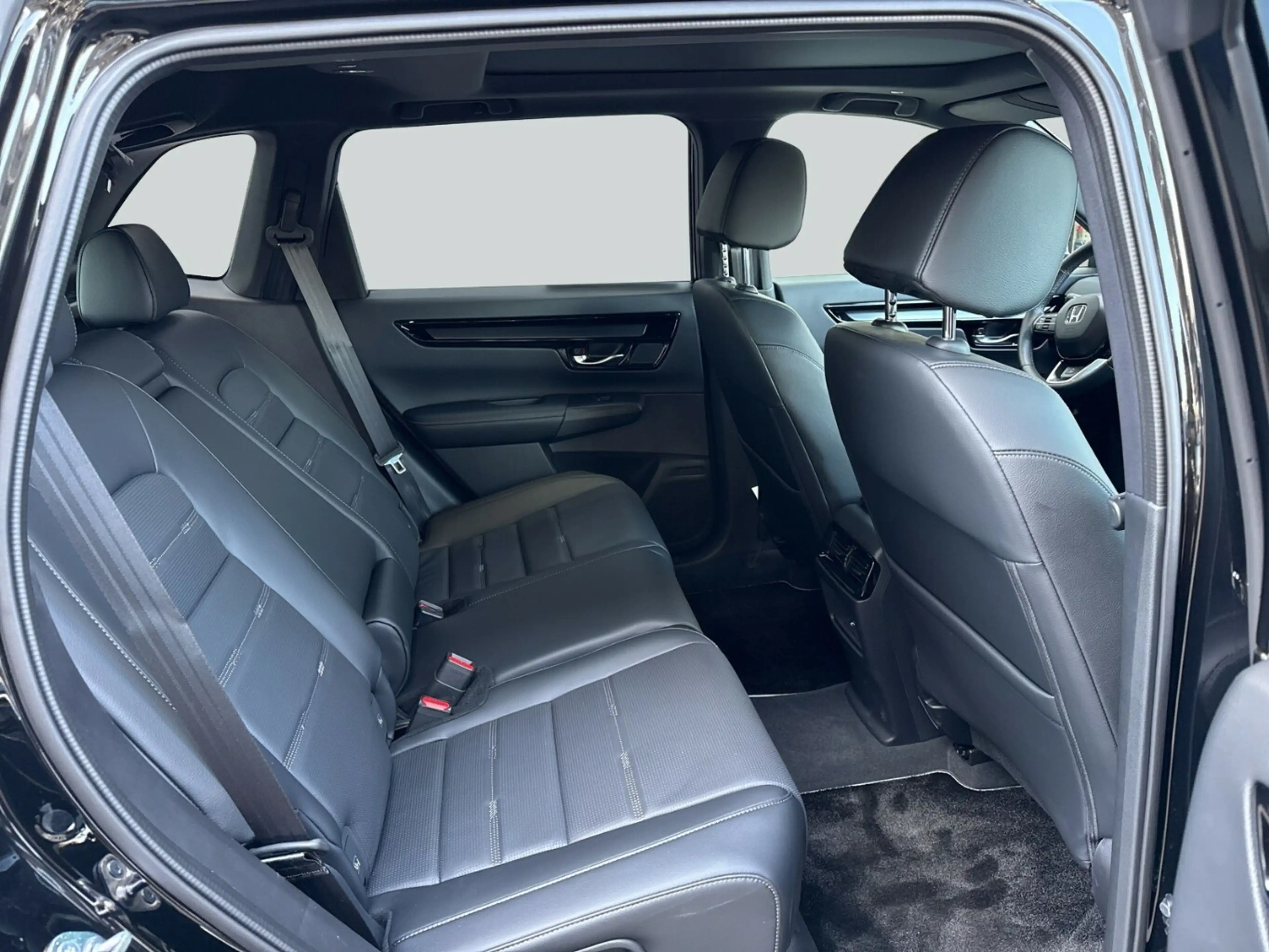 Honda CR-V e:HEV Elegance AWD — photo 9