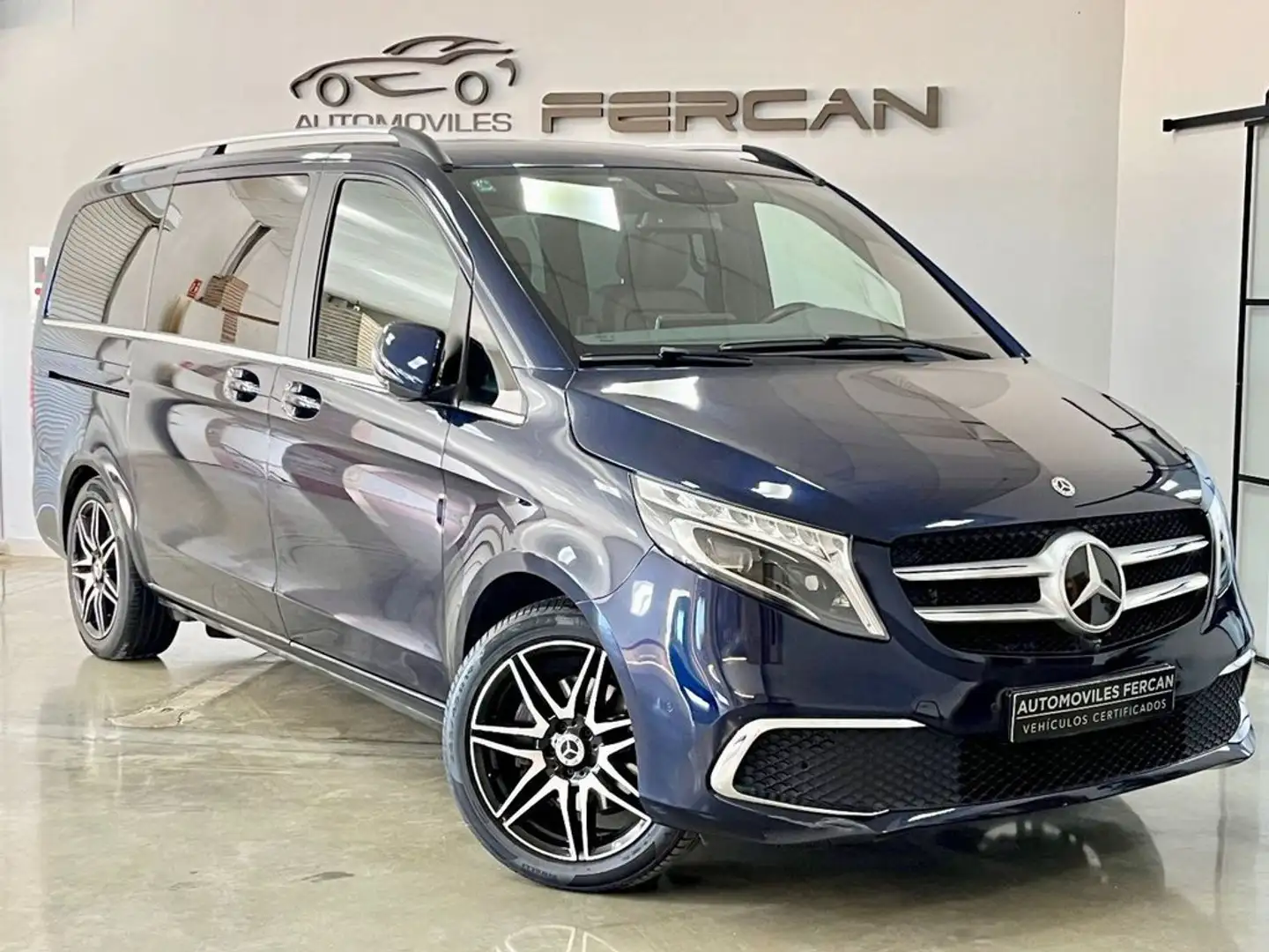 Mercedes-Benz V 250 d Avantgarde Largo Bleu - 2