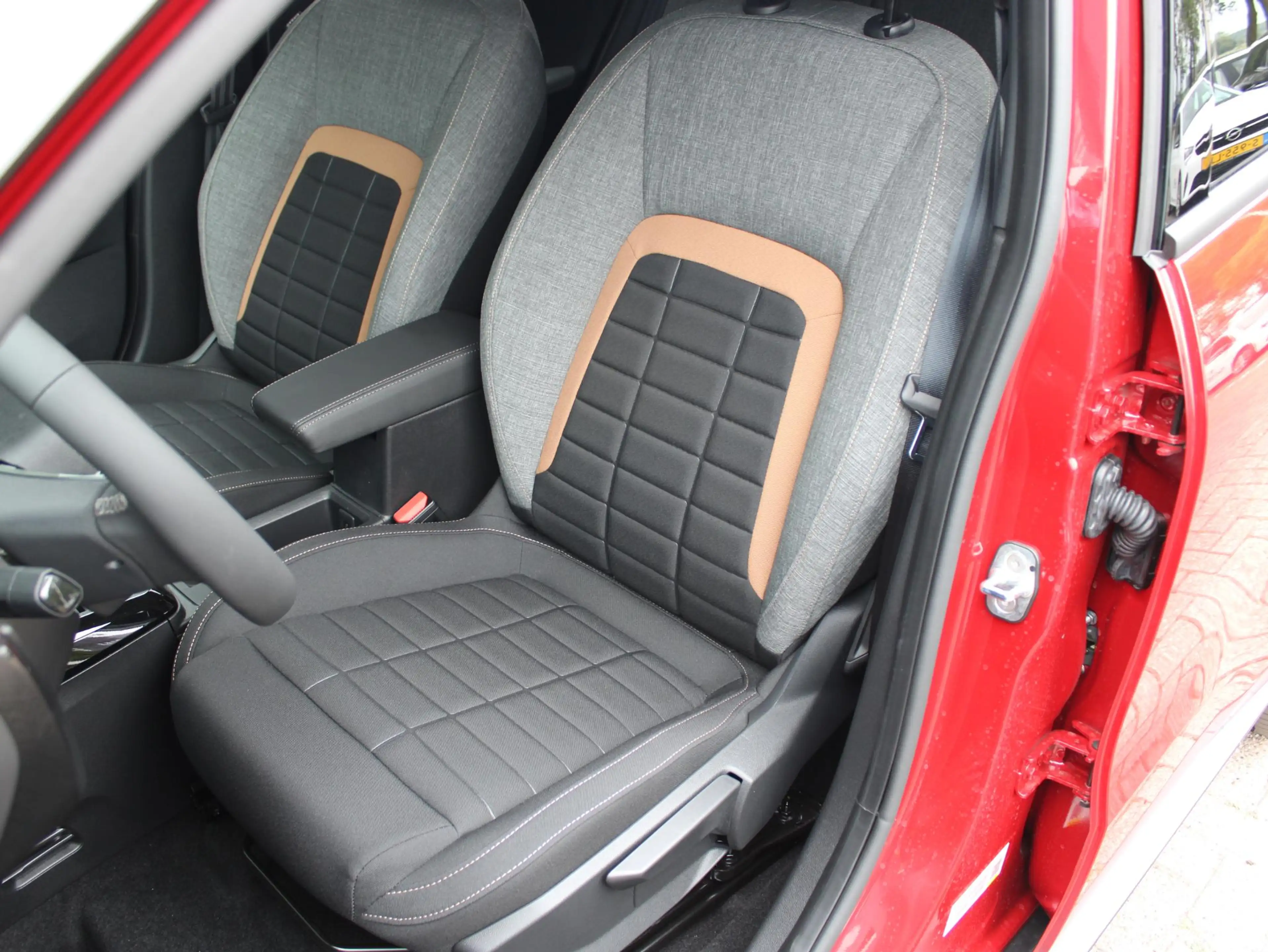 Citroen C3 Aircross Ë-C3 Plus 113pk Extended Range 54 kWh VOORRAAD KOR — photo 6