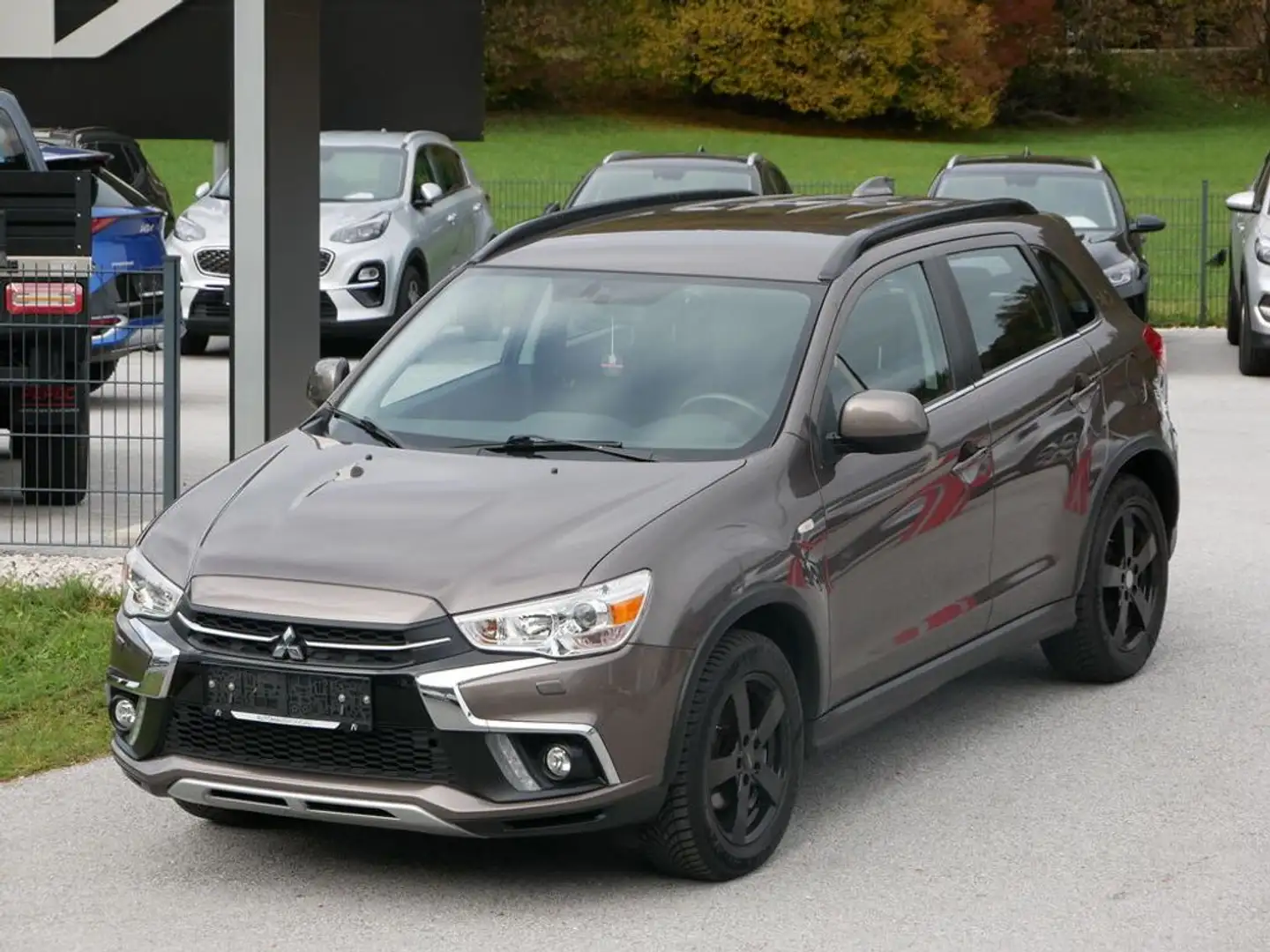 Mitsubishi ASX ASX 1,6 DI-D LP Invite Vision 40 Braun - 2