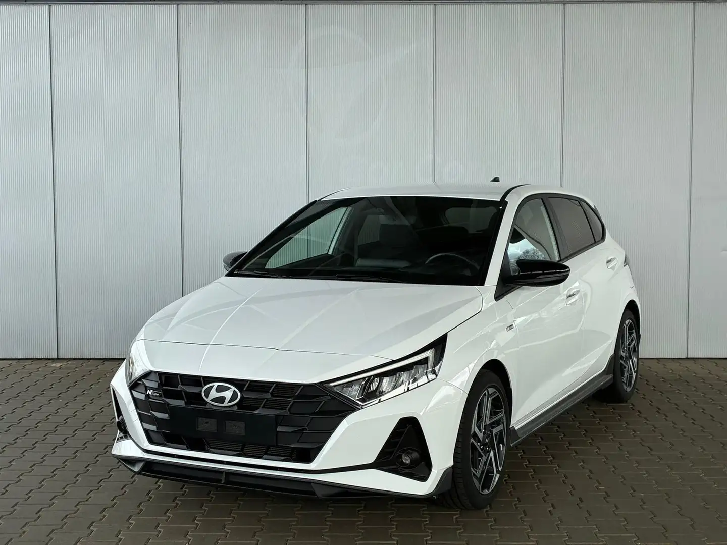 Hyundai i20 1.2 MPI N-Line / LED Tempomat Navi Rückfahrkame... Weiß - 1