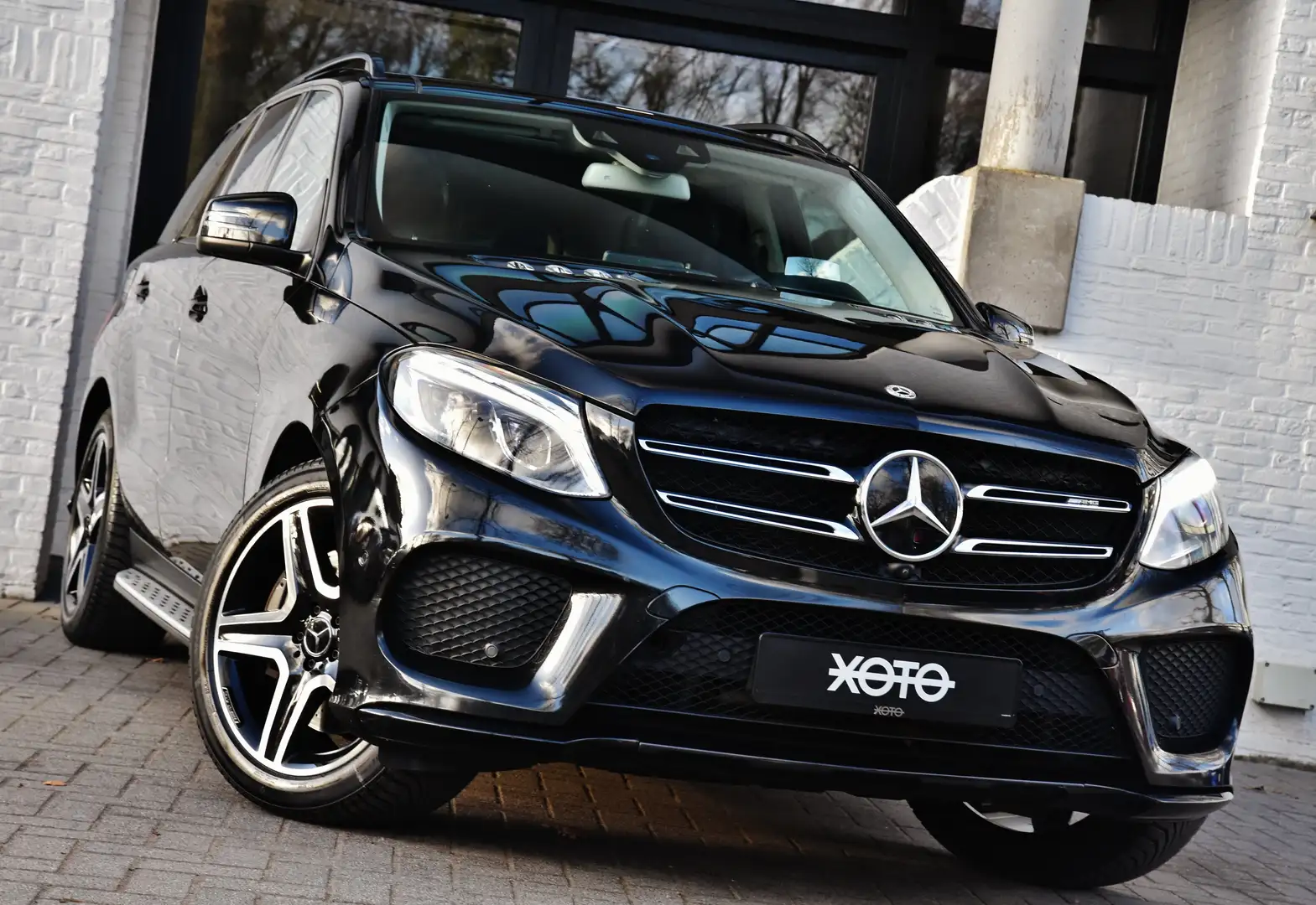 Mercedes-Benz GLE 43 AMG 4MATIC 9G-TRONIC ** LICHTE VRACHT / HUD / PANO *** Noir - 2