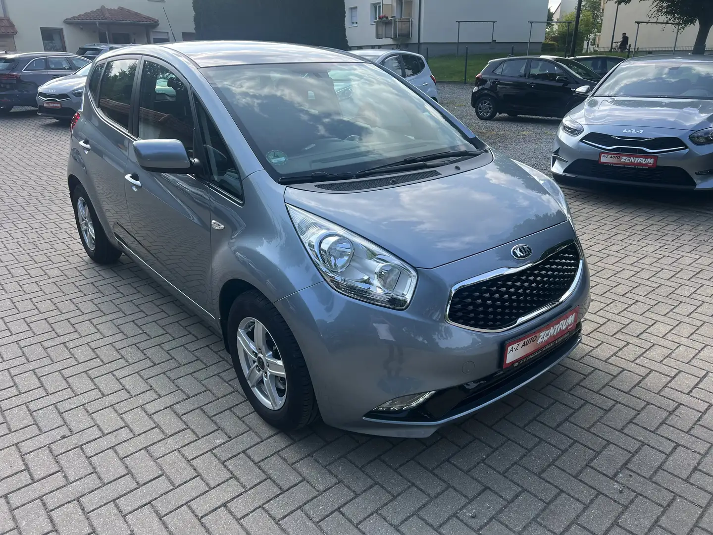 Kia Venga Spirit Grau - 1