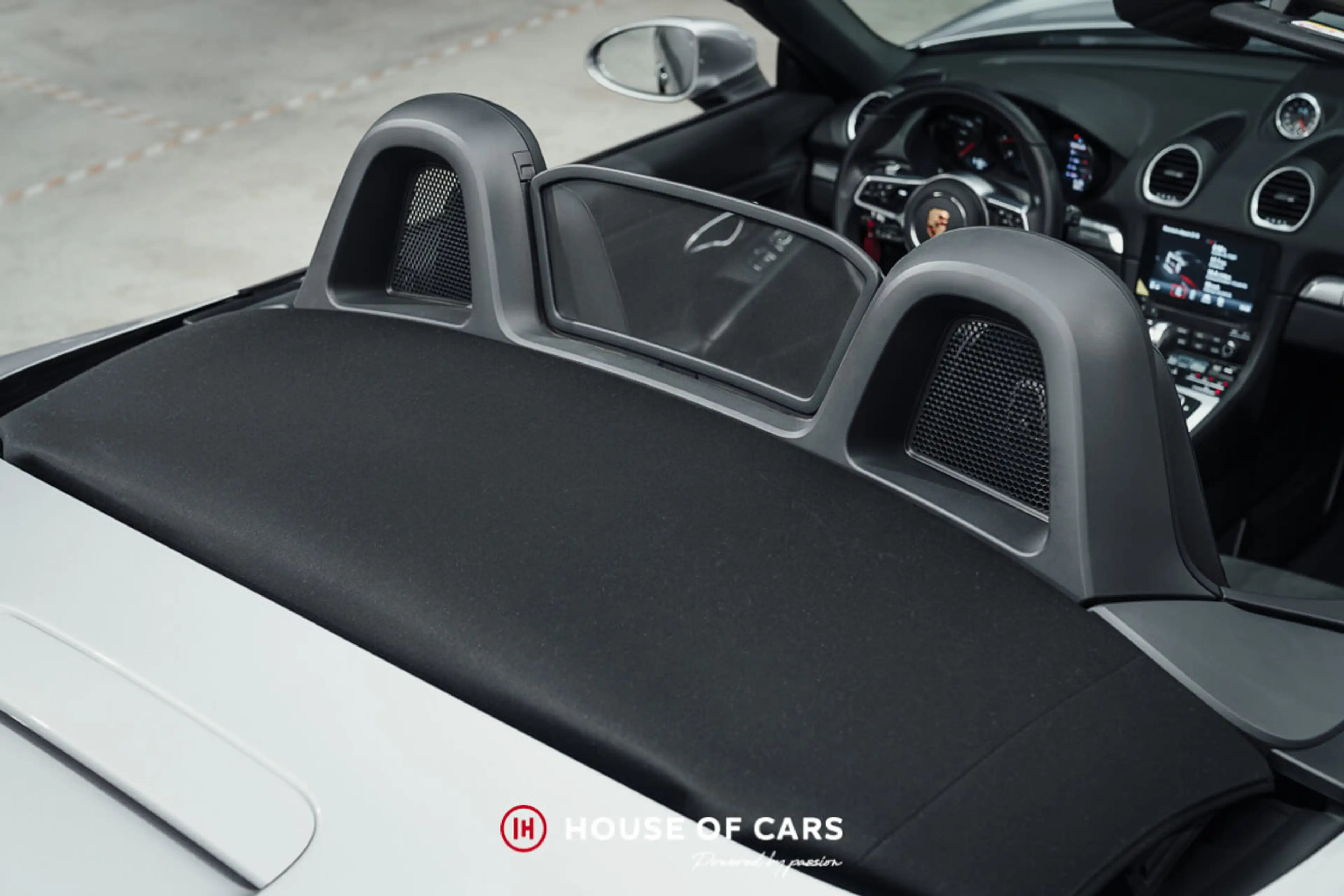 Porsche Boxster 718 PDK 1ST OWNER / PAINT - AS NEW — photo 15