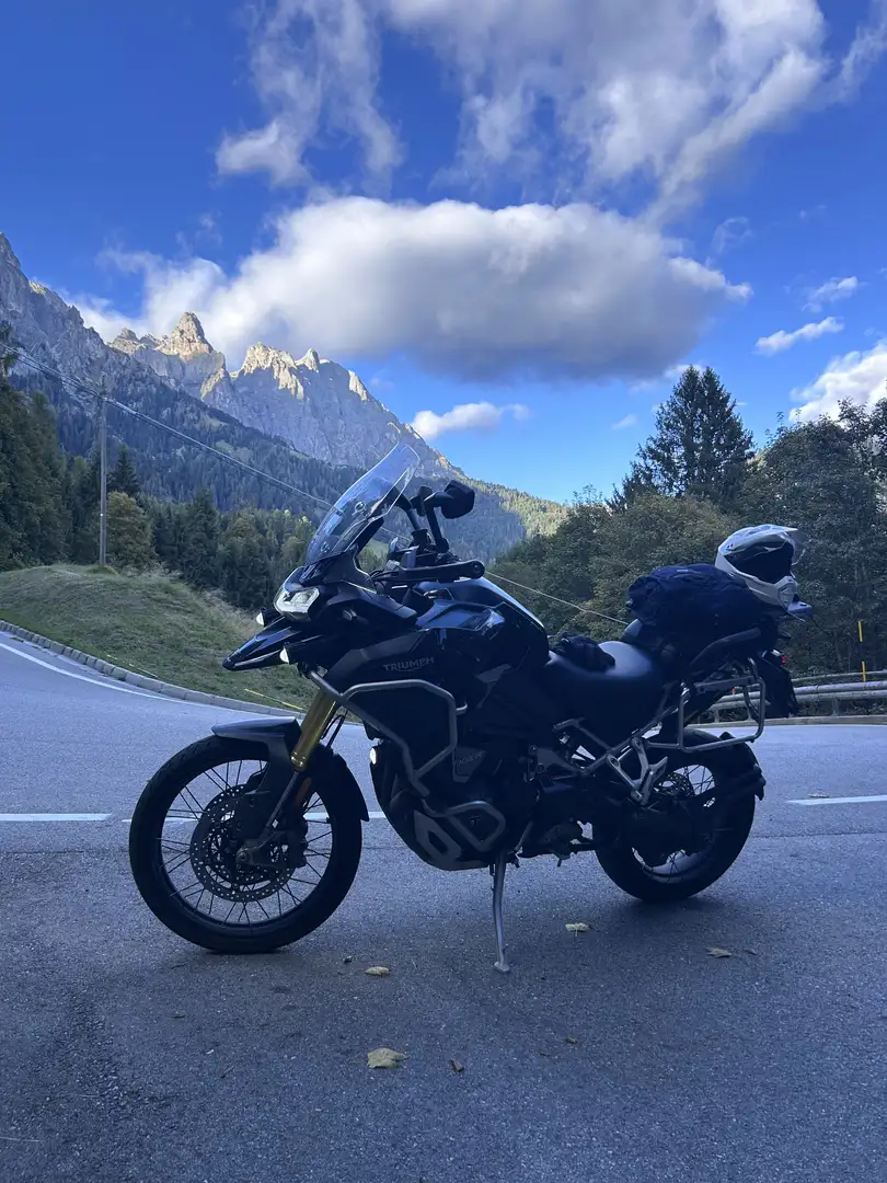 Triumph Tiger 1200 Rally Explorer Negro - 1