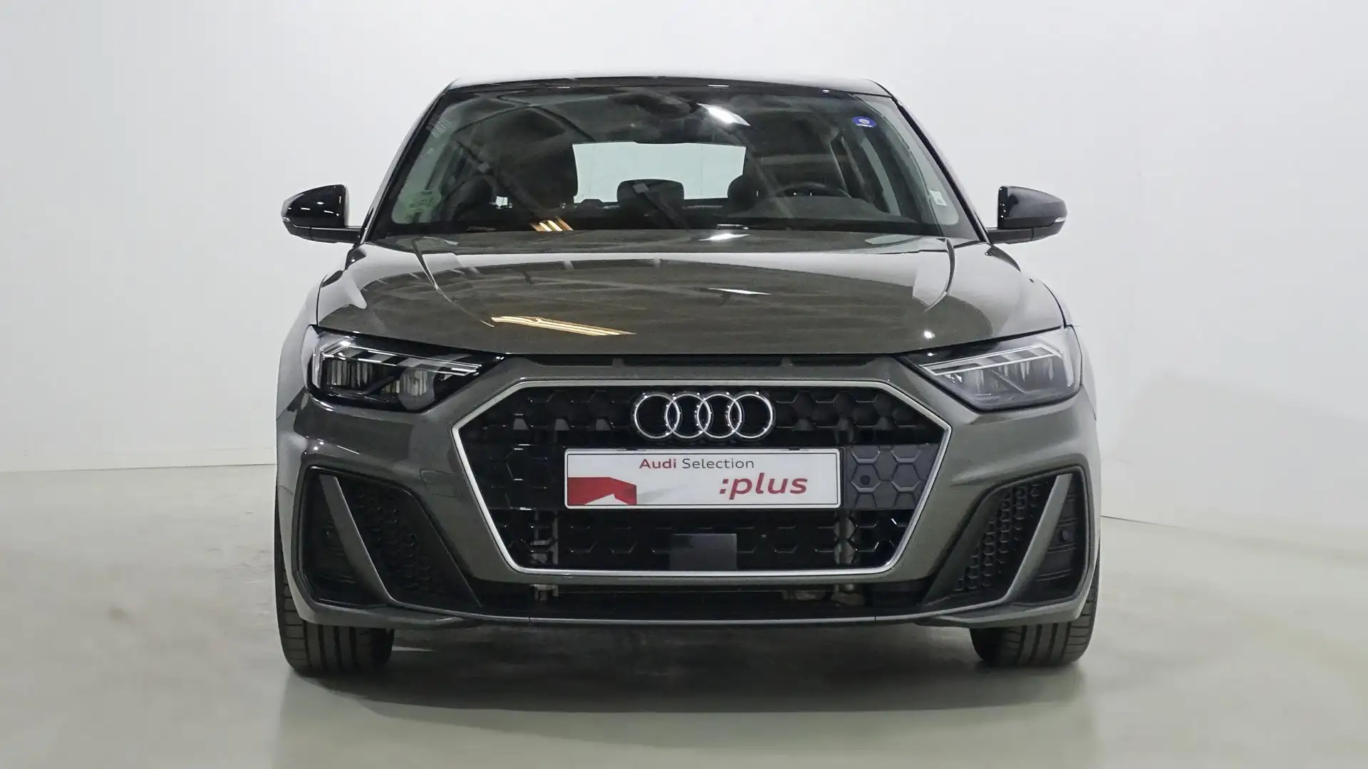Audi A1 Sportback 30 TFSI Adrenalin S tronic Gris - 2