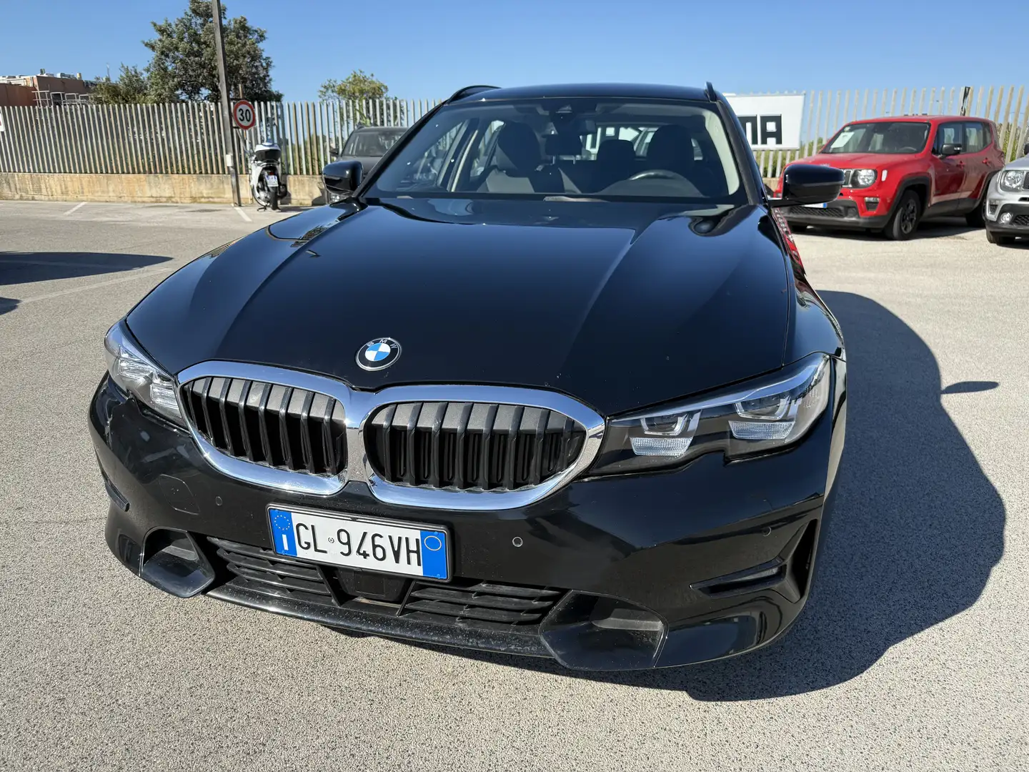 BMW 320 320d Touring mhev 48V auto Czarny - 1