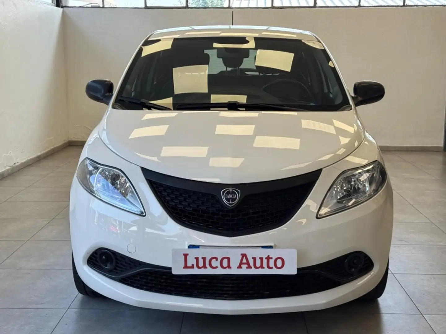 Lancia Ypsilon 1.0 FireFly S&S Hybrid *UNICO PROPRIETARIO* Blanc - 2