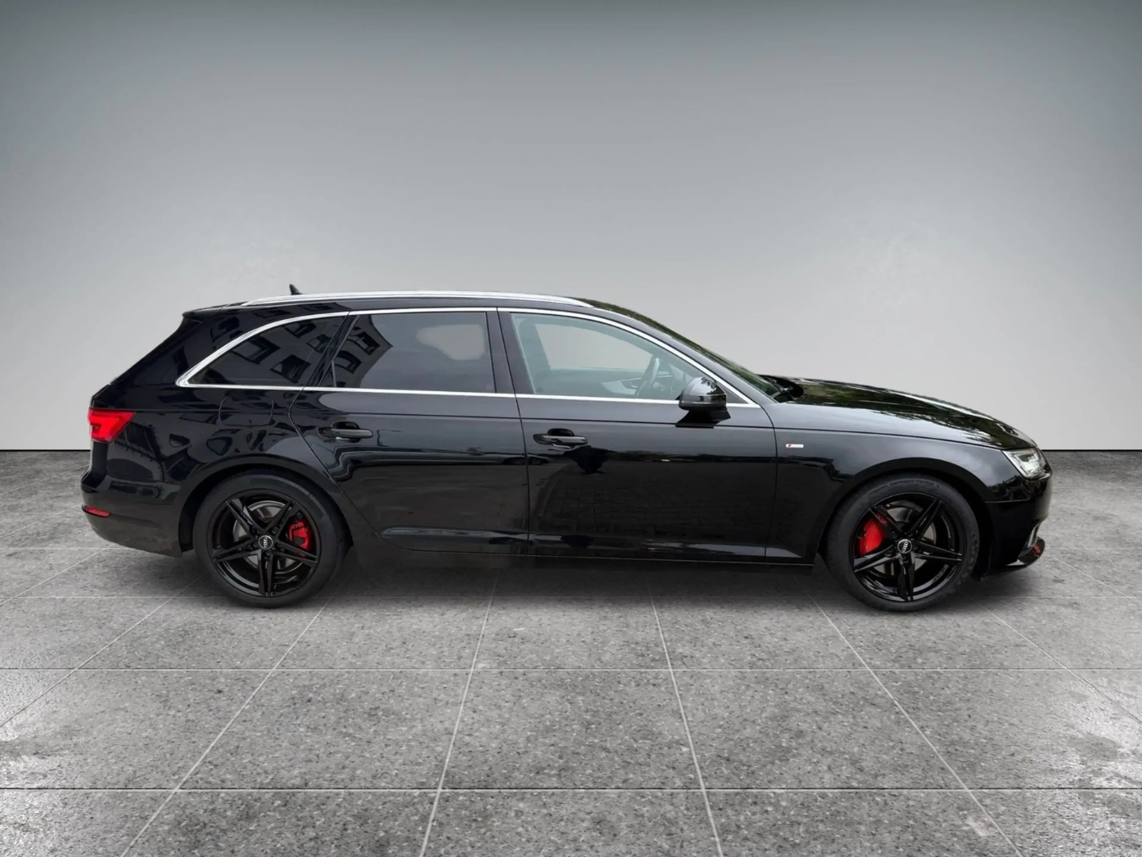 Audi A4 Avant sport S line — photo 4