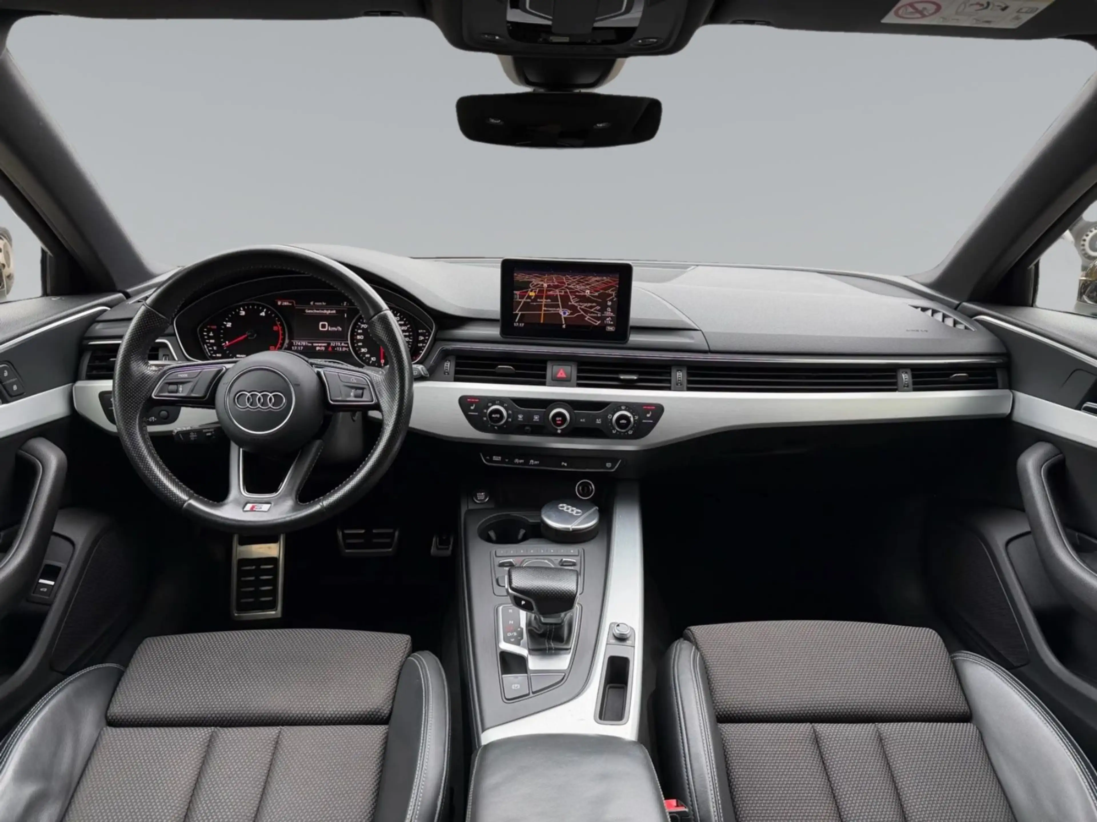 Audi A4 Avant sport S line — photo 11