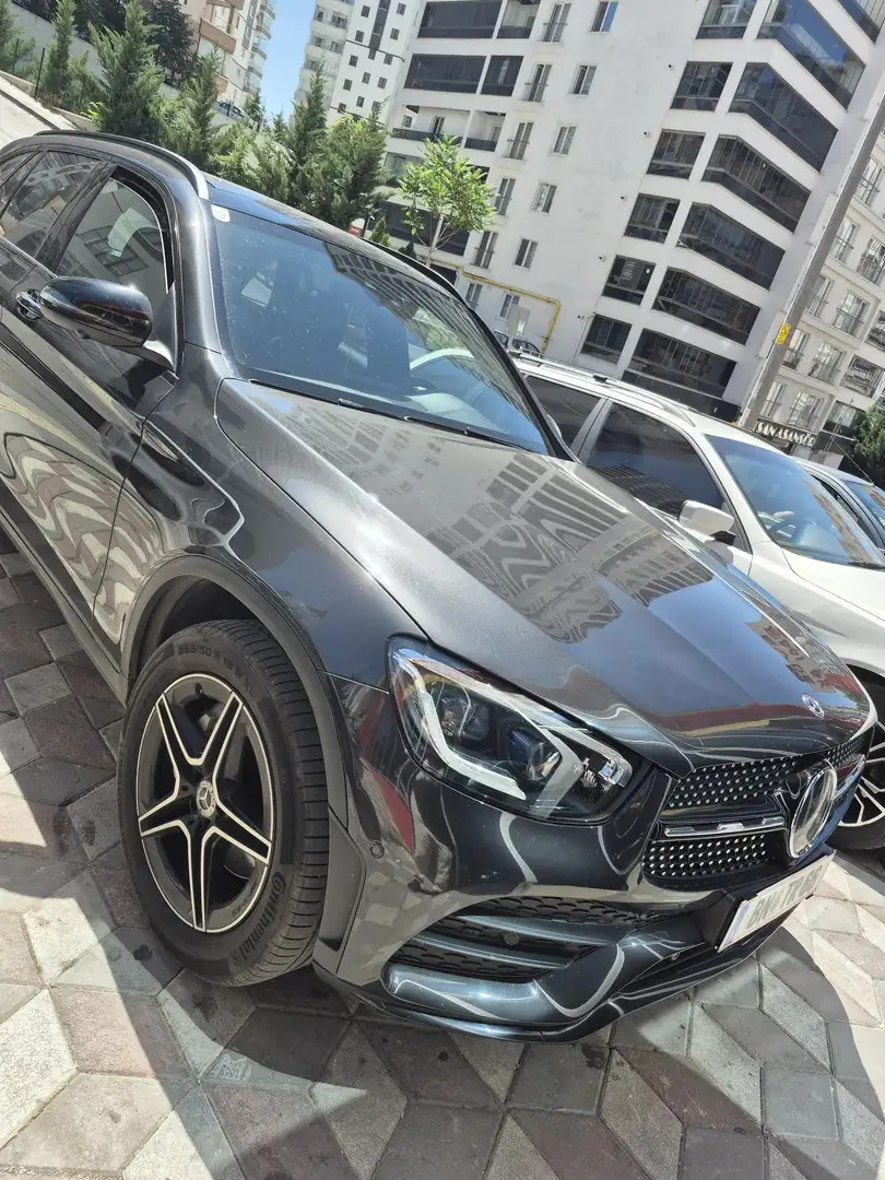 Mercedes-Benz GLC 300 d 4MATIC Aut. Grau - 1
