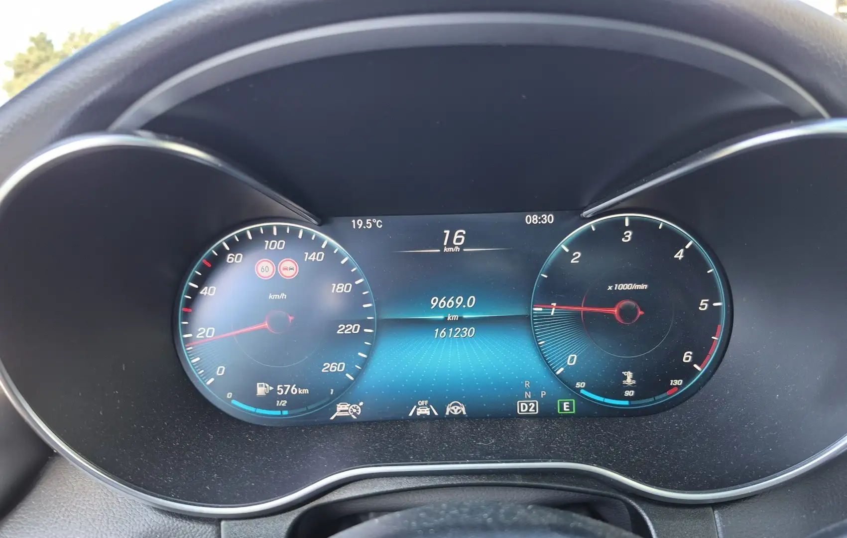 Mercedes-Benz GLC 300 d 4MATIC Aut. Grau - 2