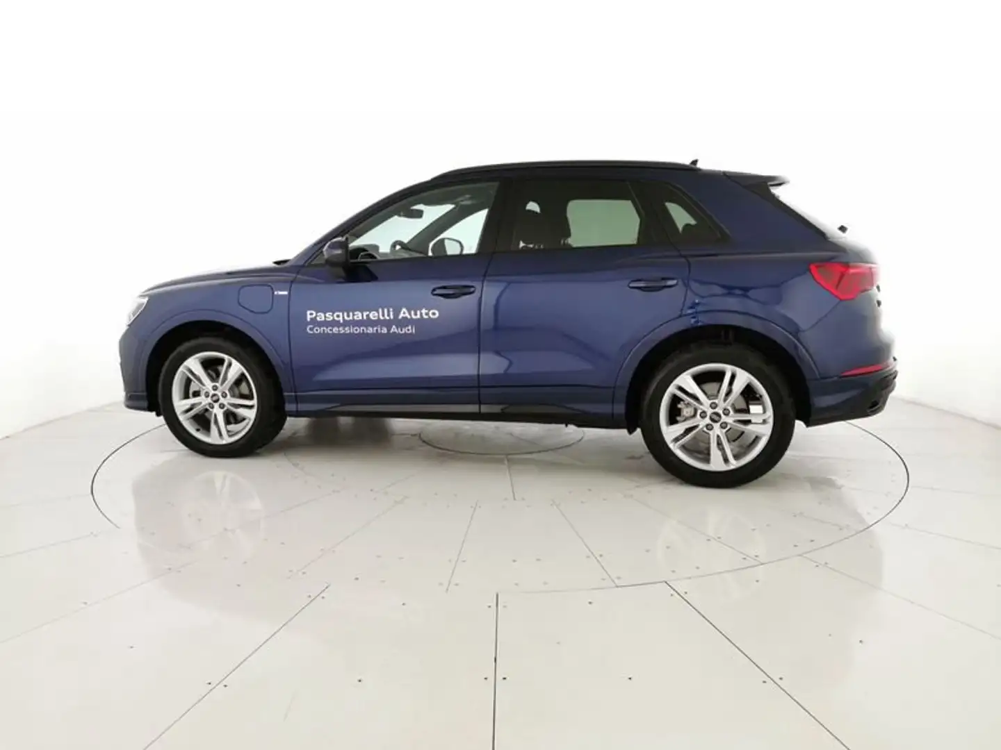 Audi Q3 45 1.4 tfsi e S Line Edition s-tronic Blu/Azzurro - 2