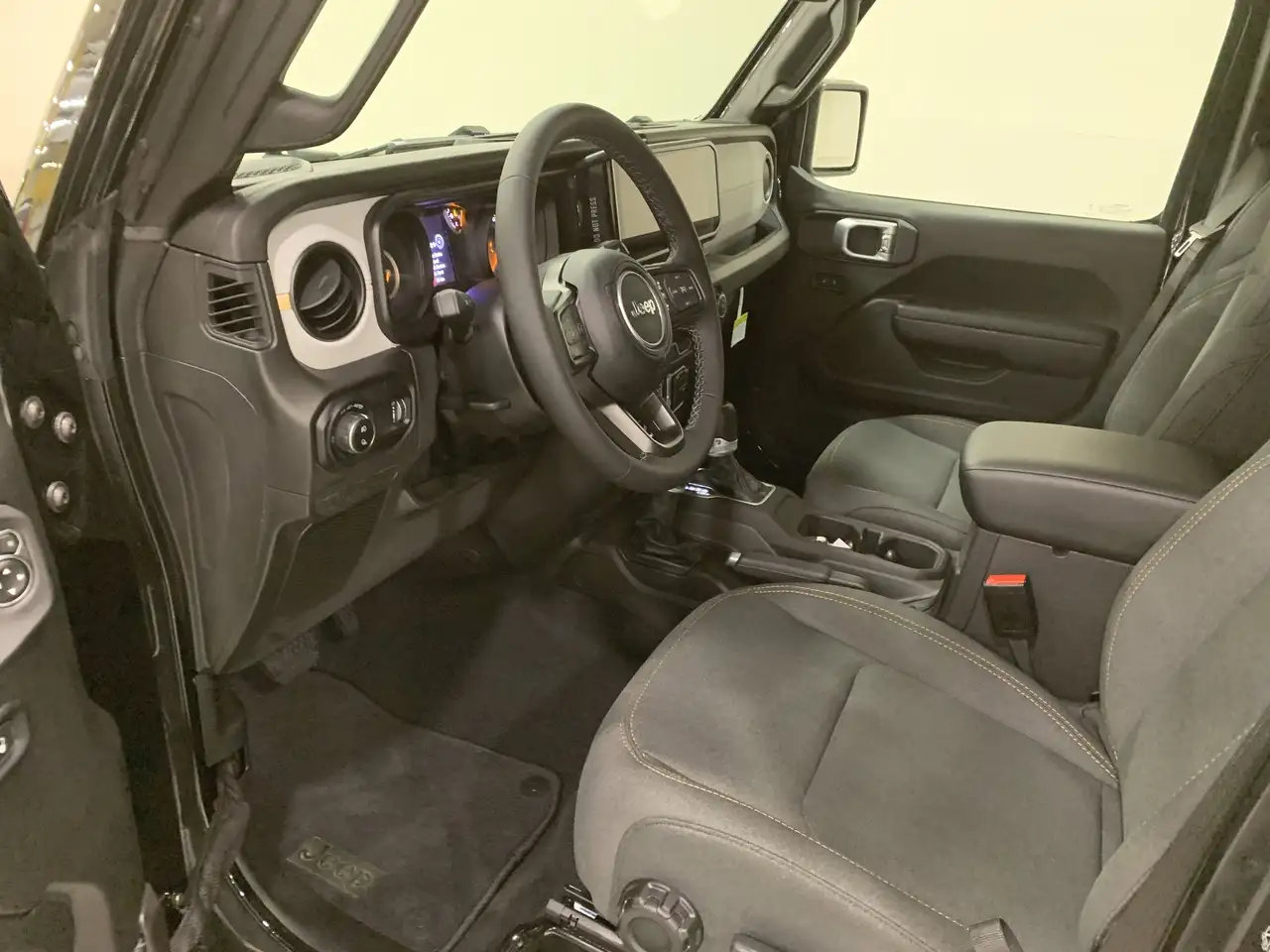 Jeep Gladiator снимка Jeep Gladiator