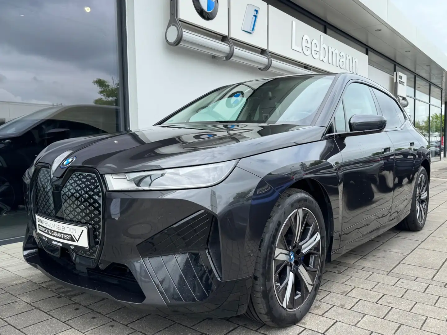 BMW iX xDrive50 Sportpaket Suite ACC 2 JAHRE GARANTIE Grau - 2