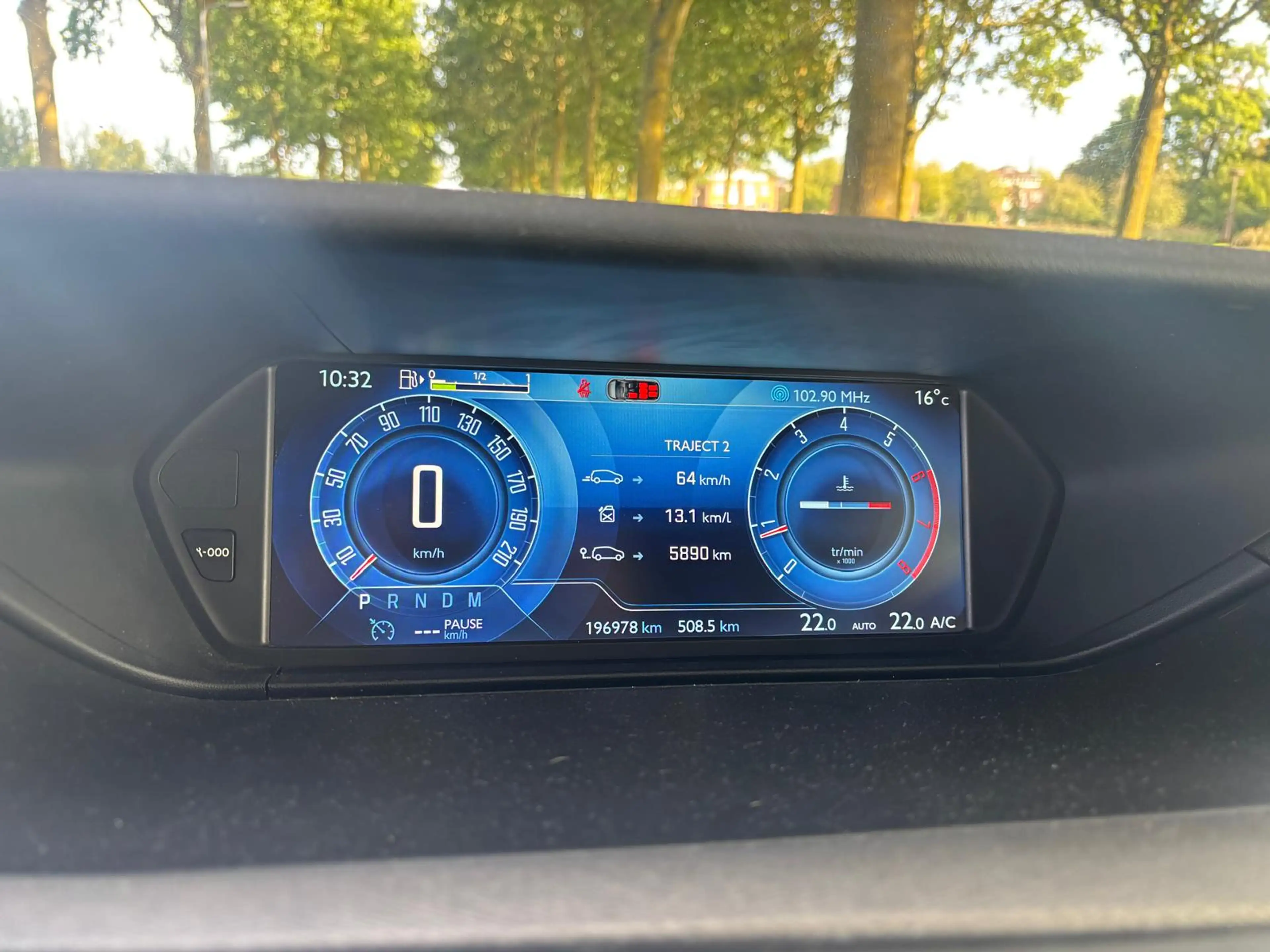 Citroen Grand C4 Picasso 1.6 e-THP Business — photo 14