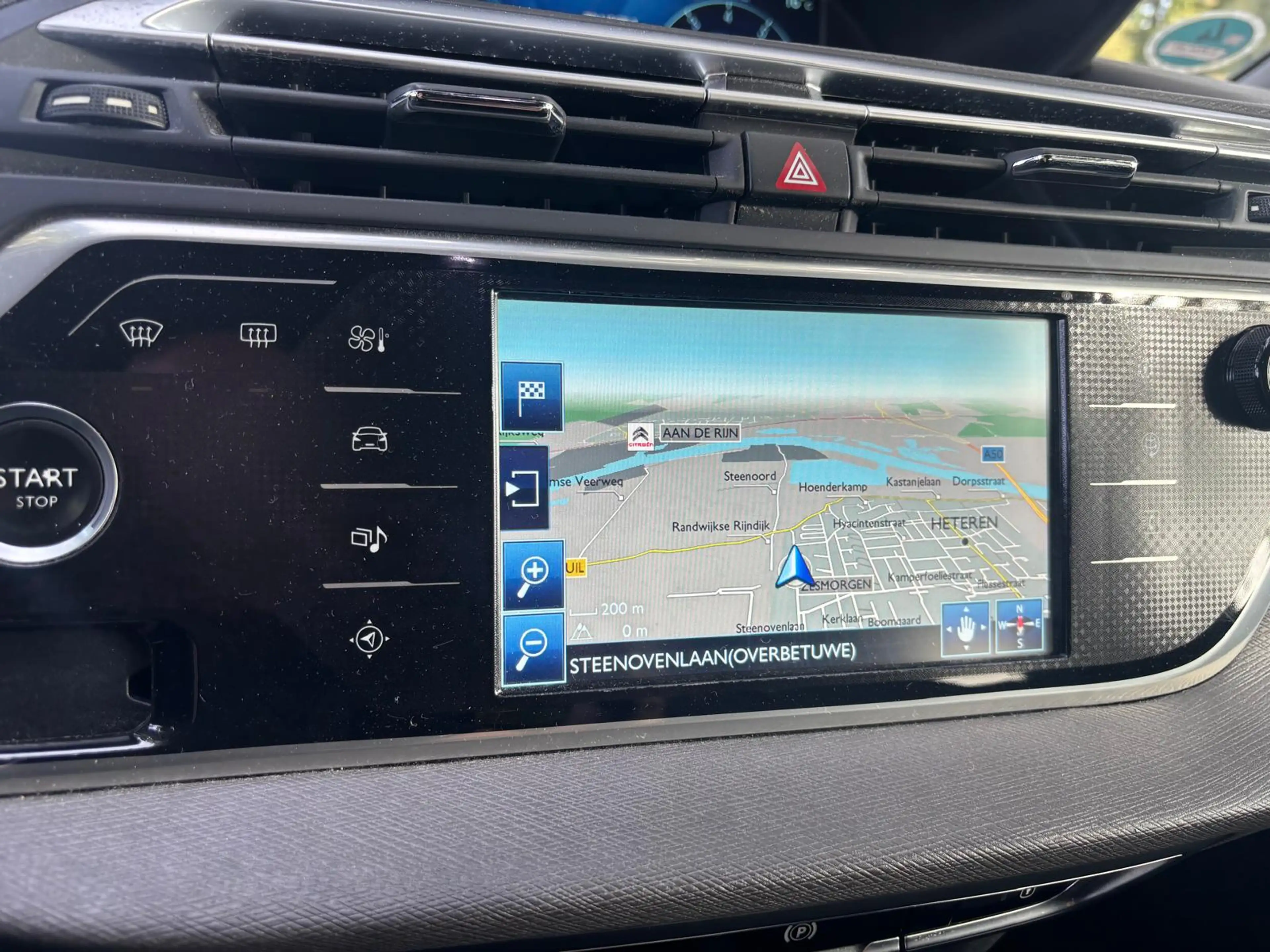 Citroen Grand C4 Picasso 1.6 e-THP Business — photo 15