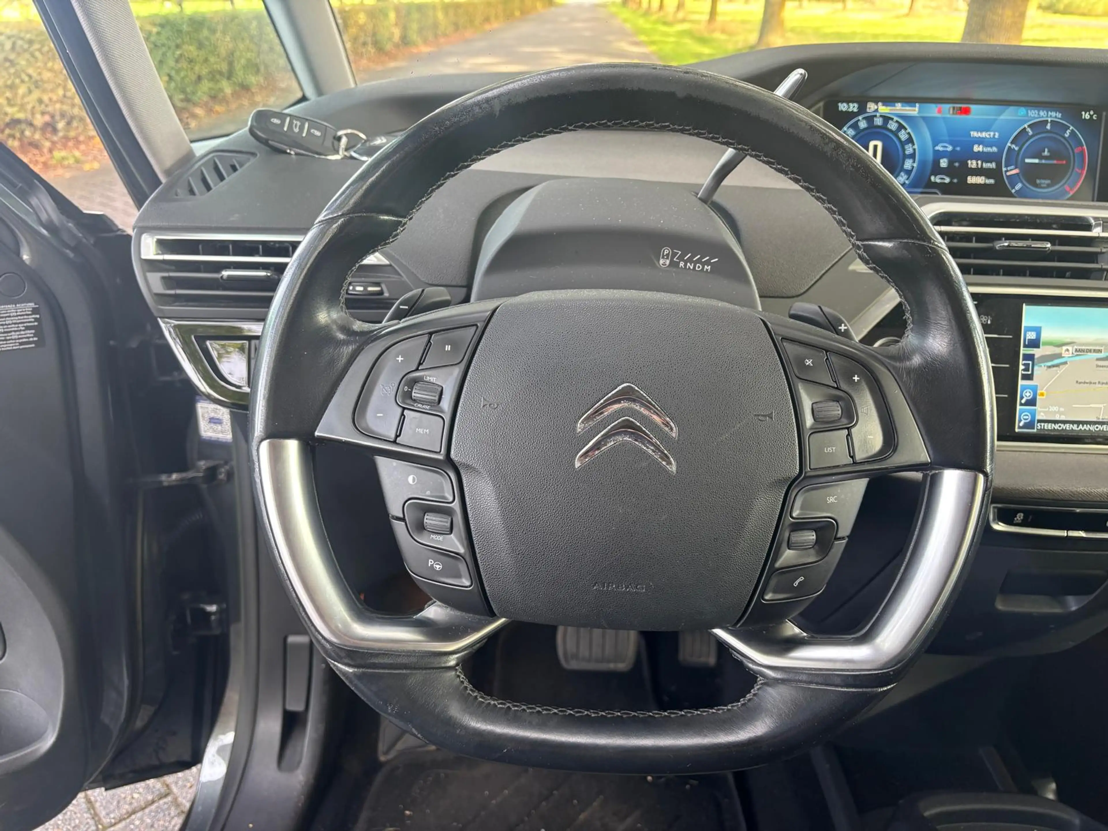 Citroen Grand C4 Picasso 1.6 e-THP Business — photo 13