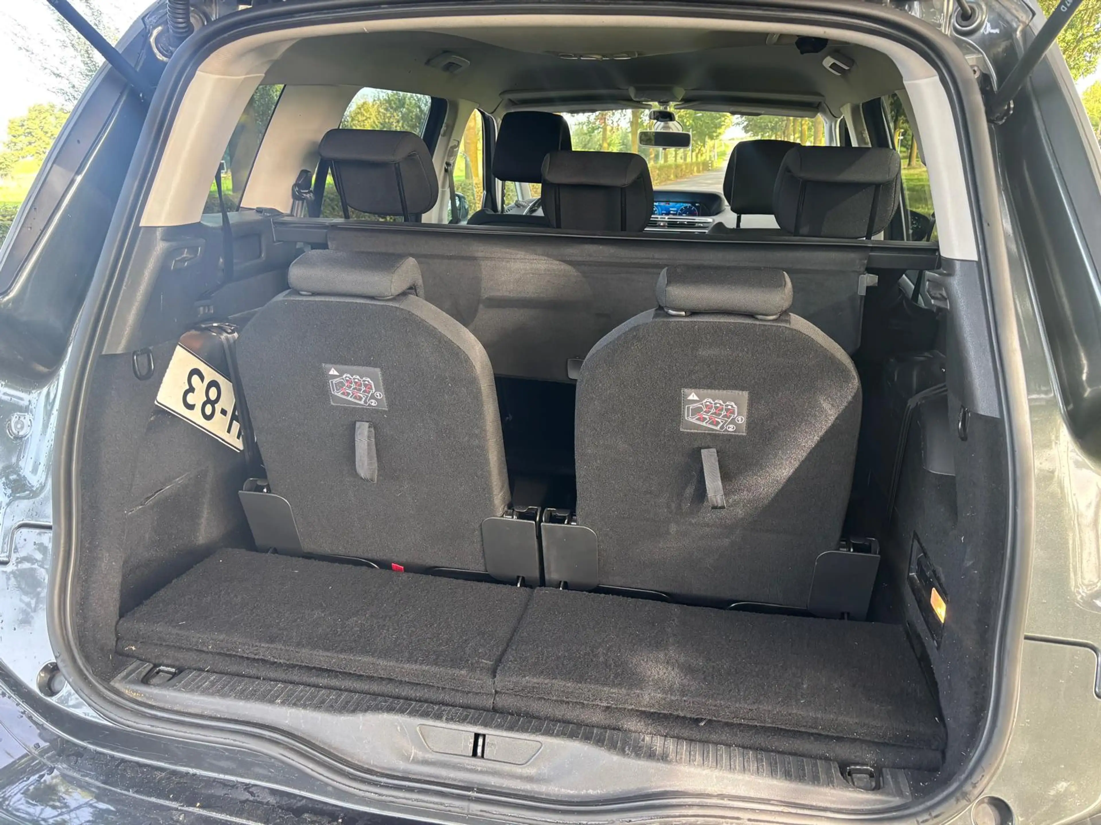 Citroen Grand C4 Picasso 1.6 e-THP Business — photo 11