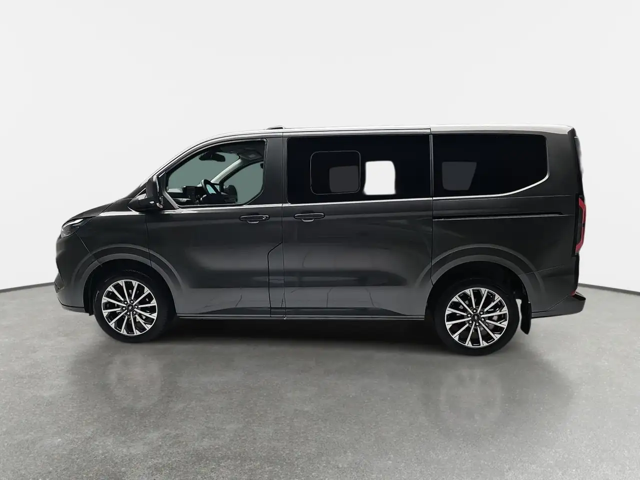 Ford Tourneo Custom TOURNEO CUSTOM 2.0 ECOBLUE AUTO. L1 TITANIUM X NAV 6