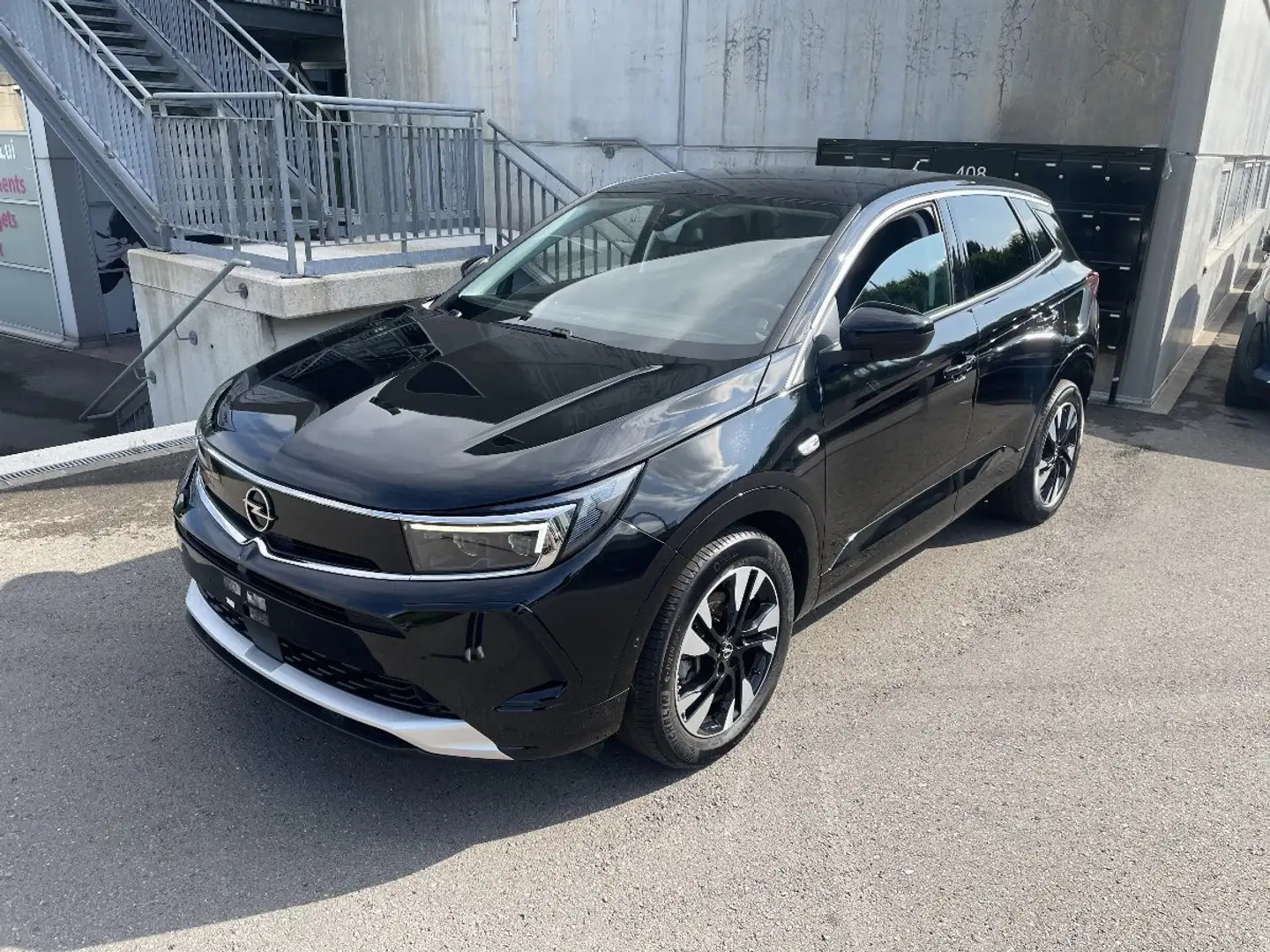 Opel Grandland Grandland 1.2 DI Business Elegance Noir - 1