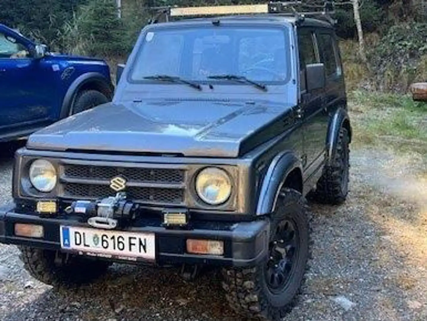 Suzuki Samurai Samurai VX 4WD siva - 1