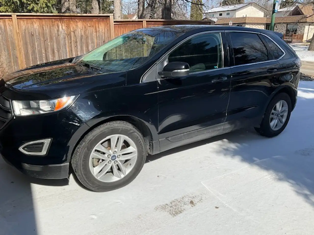 Ford Edge photo Ford Edge