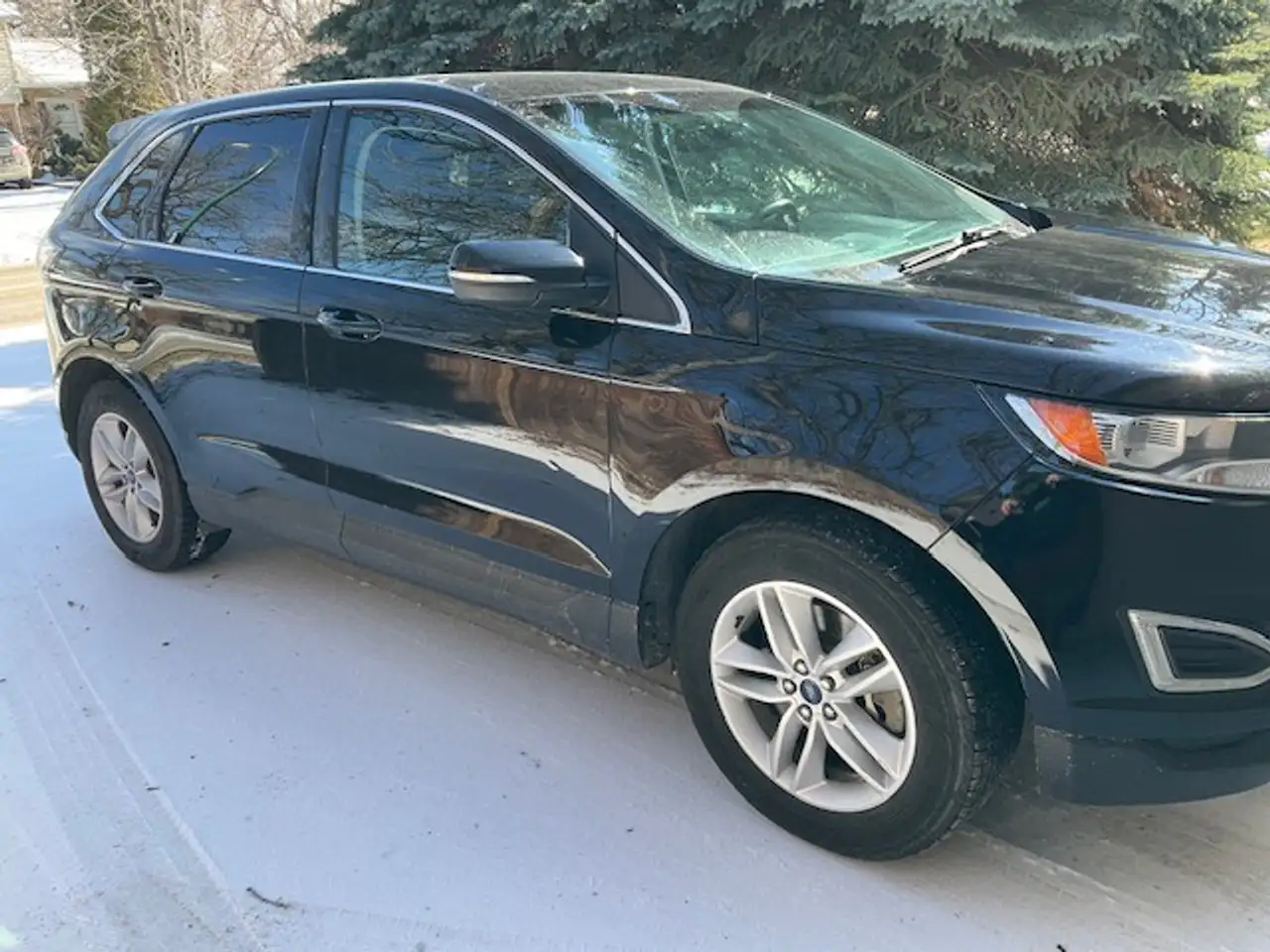 Ford Edge photo Ford Edge