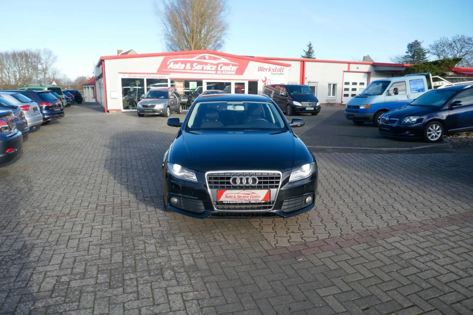 Audi A4 1.8 TFSI 88kW Avant  BI-XENON Schwarz - 2