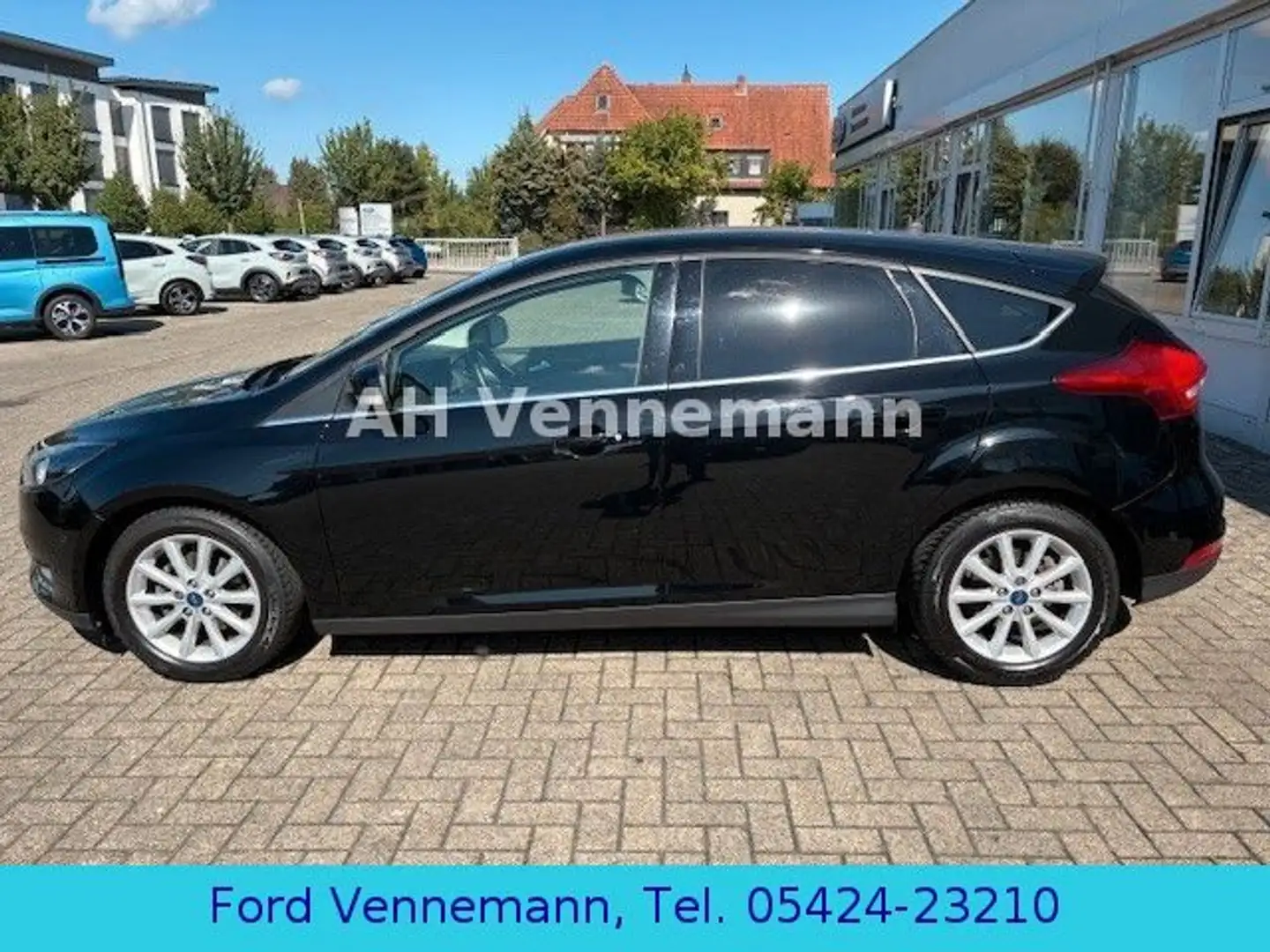 Ford Focus 1.0 EB Titanium*NAV*TWA*VSE*PDA* Noir - 2