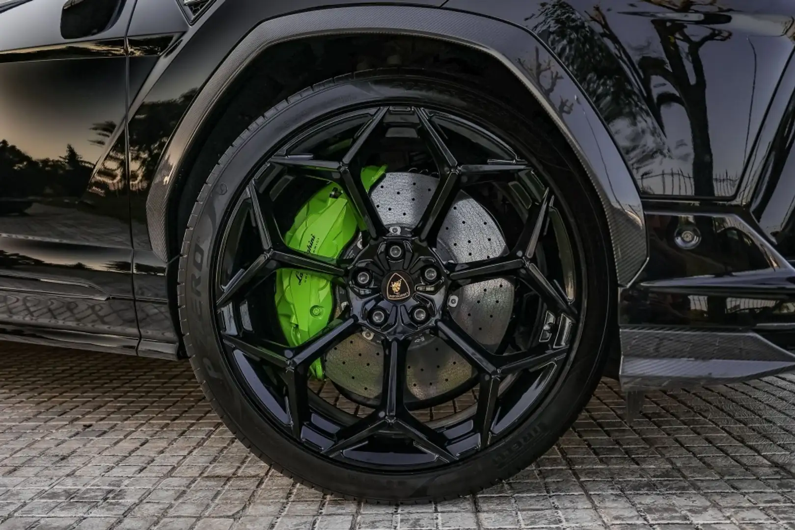 Lamborghini Urus Performante Negro - 2