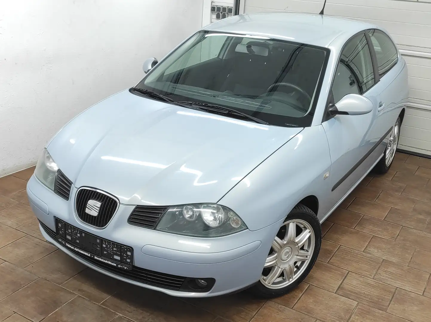SEAT Ibiza 1.4 KLIMAA SHZ ALLWETTER EURO-4 COC Sport Edition Silber - 2