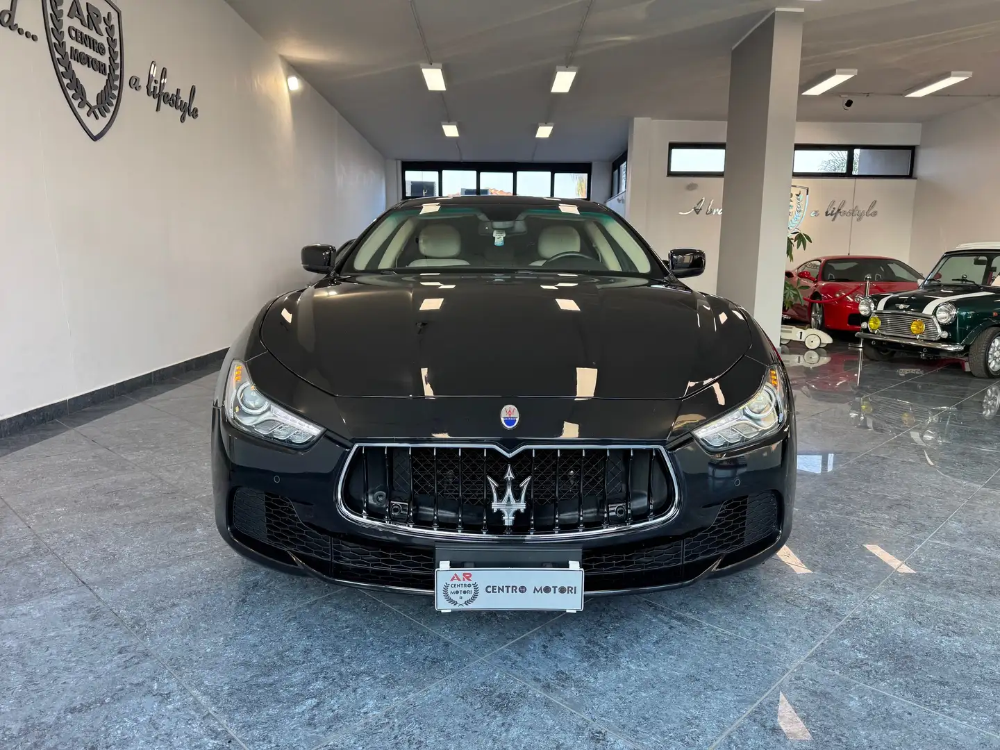 Maserati Ghibli 3.0 V6 ds 250cv auto Tagliandi Maserati Da vetrina Noir - 2