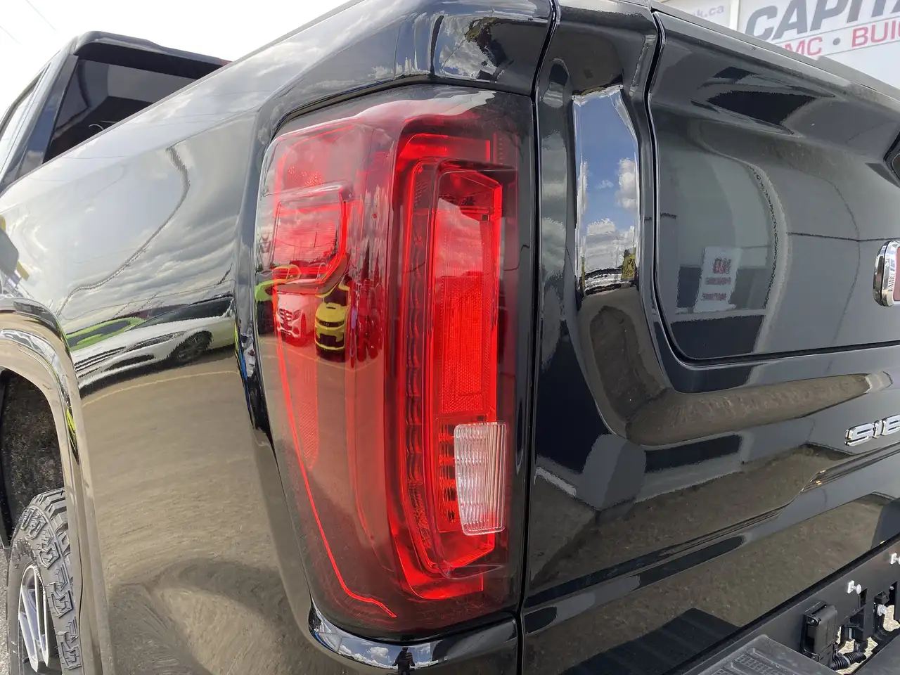 GMC Sierra 1500 photo GMC Sierra 1500