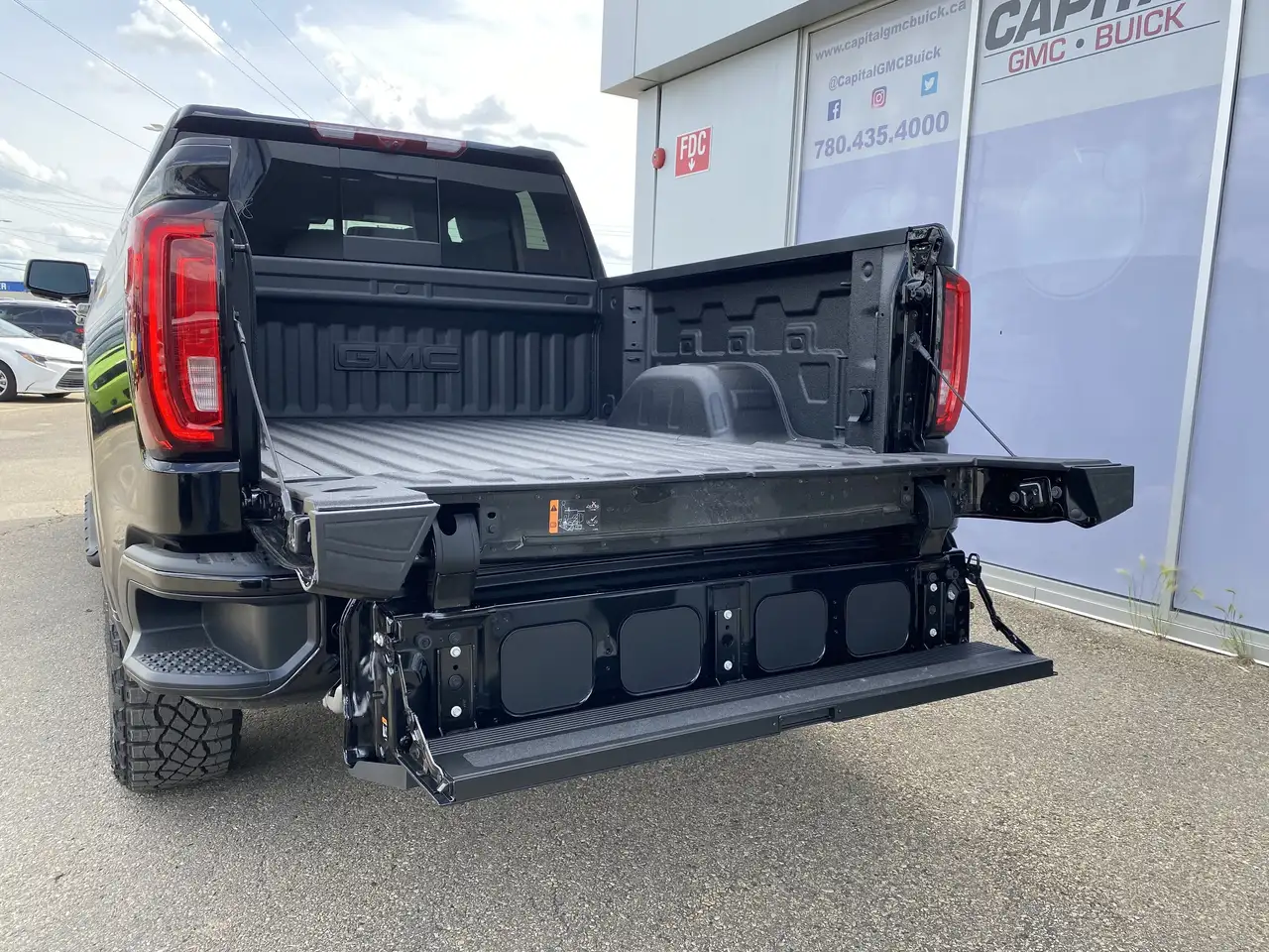 GMC Sierra 1500 photo GMC Sierra 1500