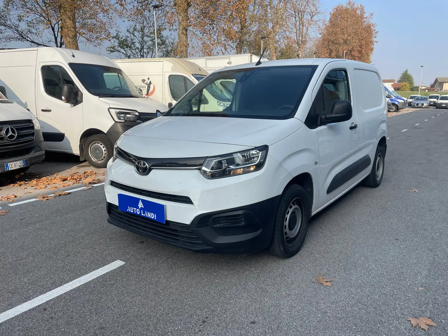 Toyota Proace 1.5D 100cv S&S L1 S Ground Blanc - 1
