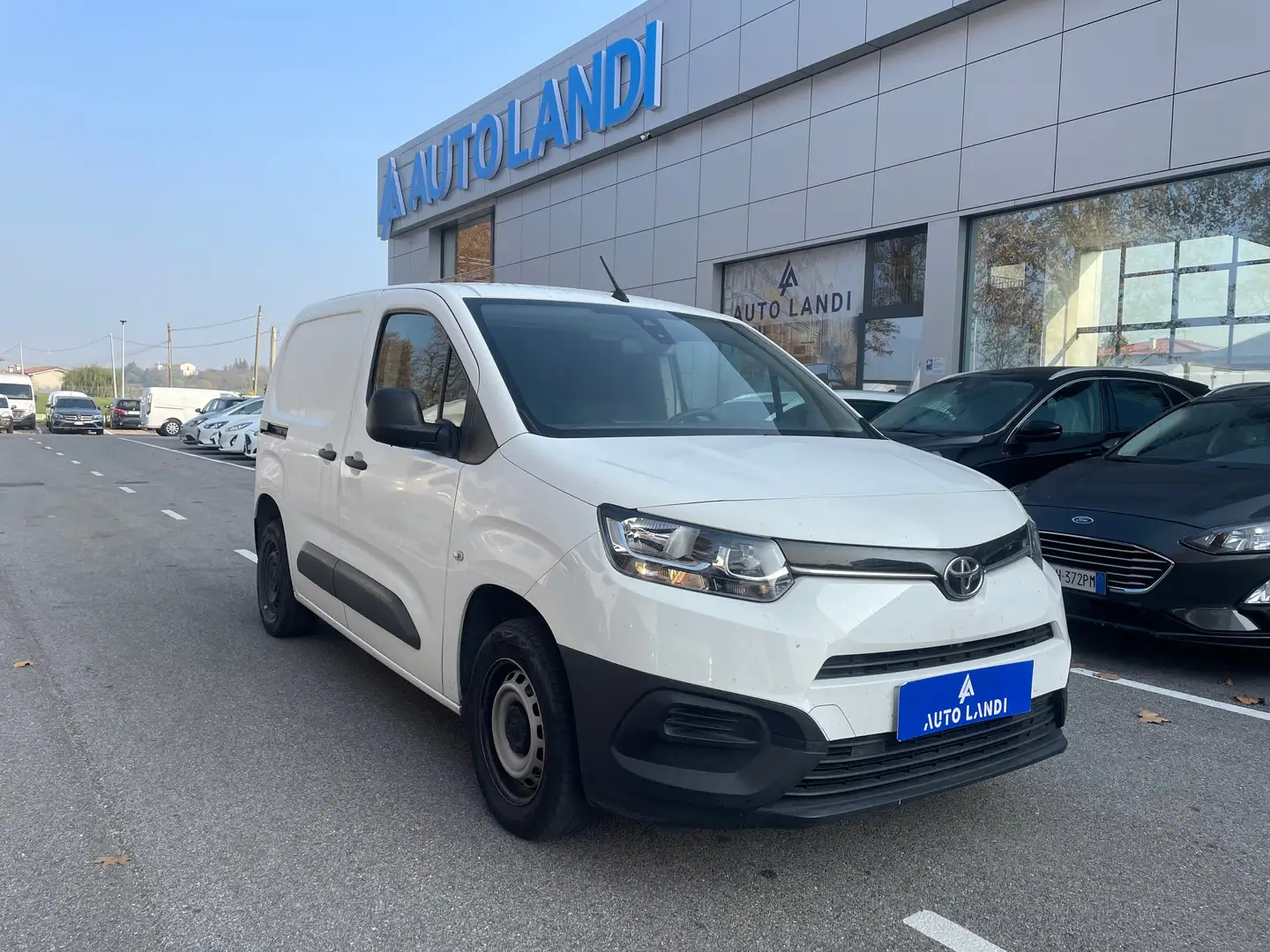 Toyota Proace 1.5D 100cv S&S L1 S Ground Blanc - 2
