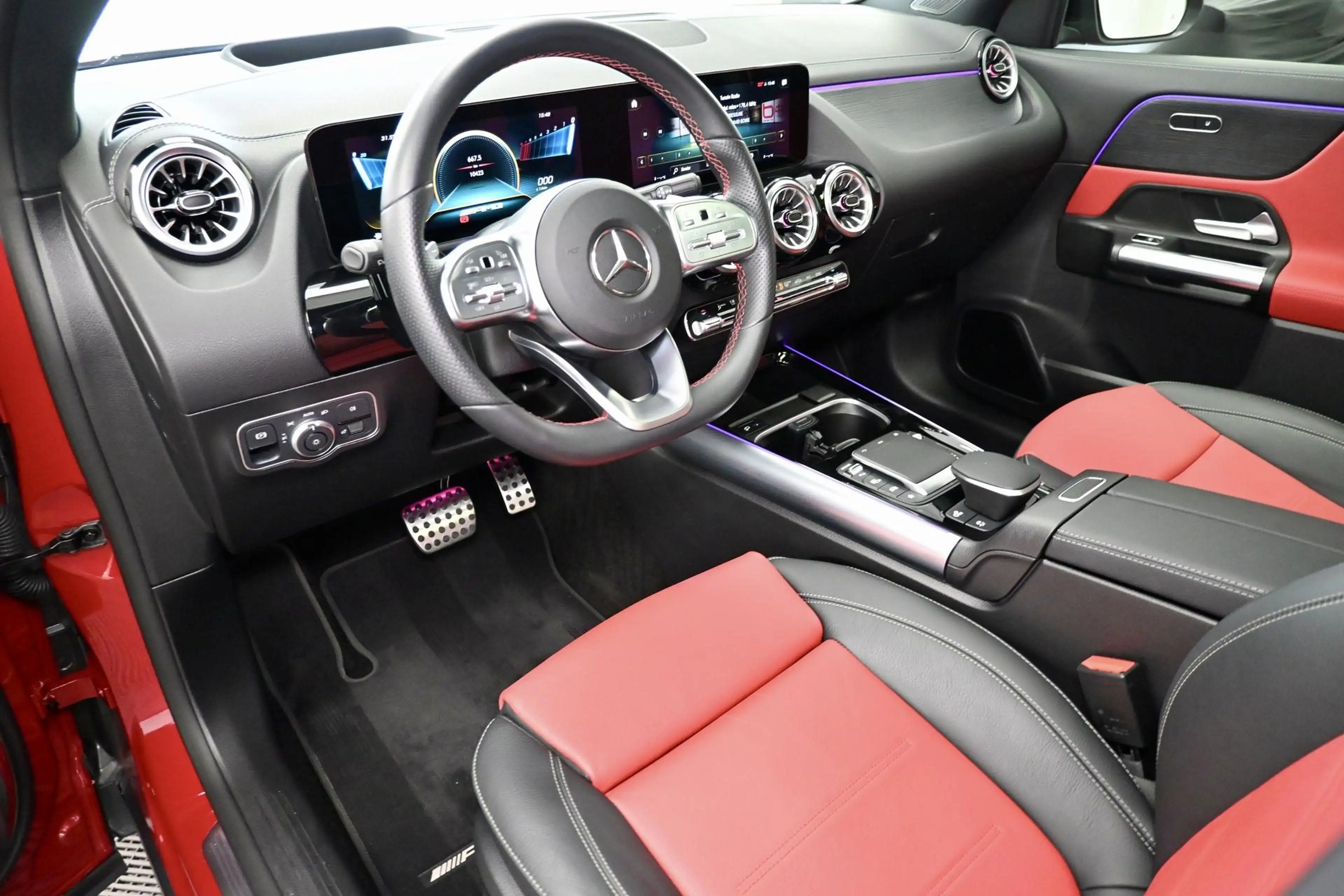 Mercedes-Benz GLA 35 AMG AMG GLA 35 4Matic*Head-Up-Display+Panoramadach* — photo 10