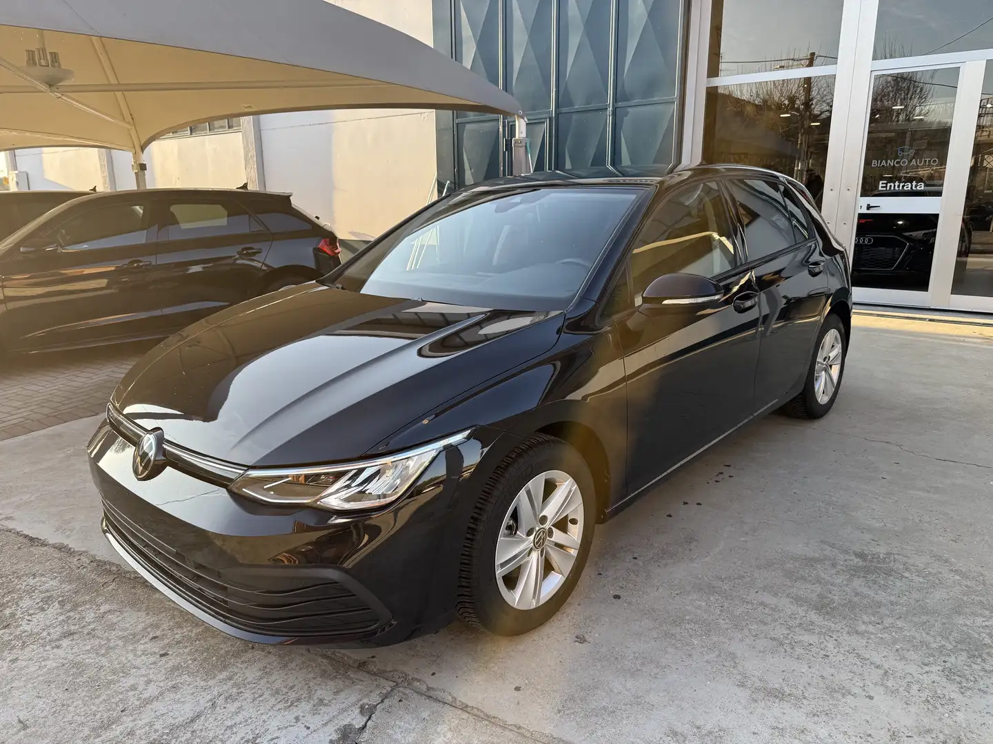 Volkswagen Golf GOLF 2.0 TDI 116 CV DSG LIFE PARI AL NUOVO Nero - 1