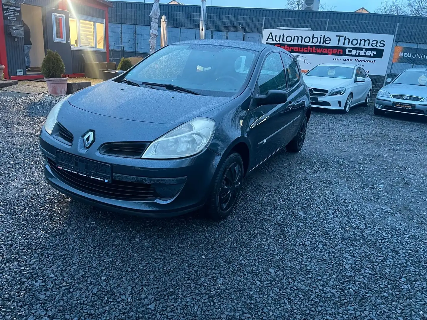Renault Clio III Authentique TÜV UND AU NEU Grau - 2