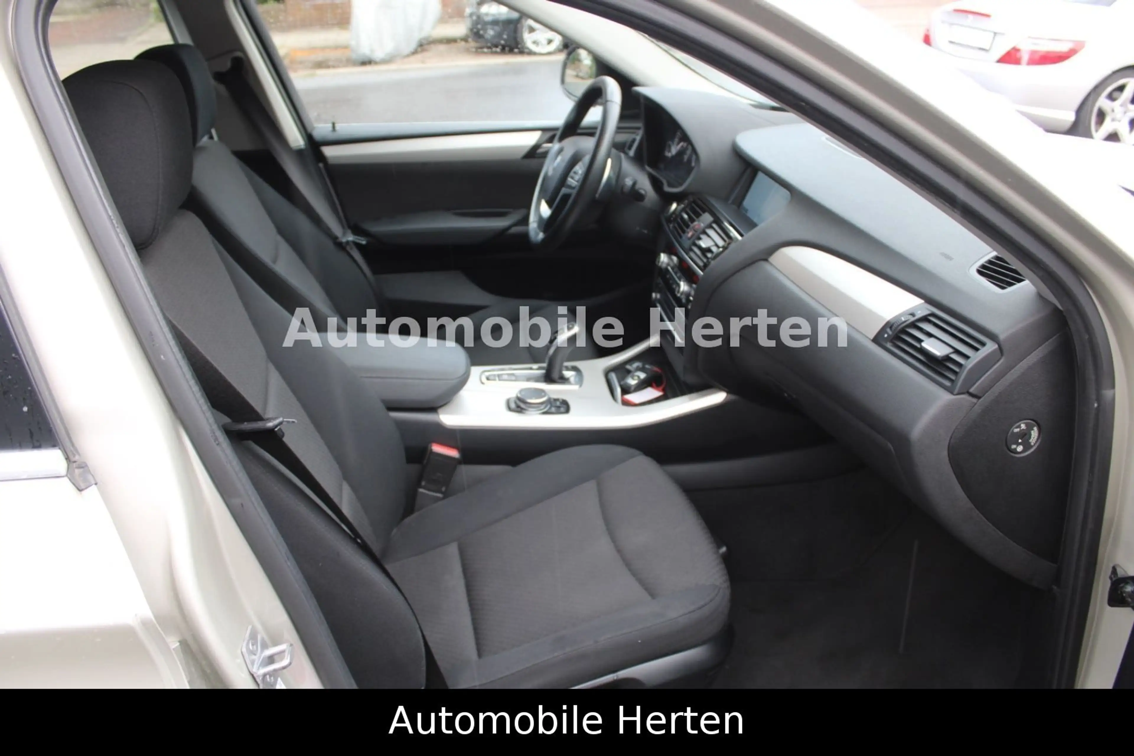 BMW X4 xDrive 30 d*SAG*NAVI*HEADUP*RFK* — photo 9