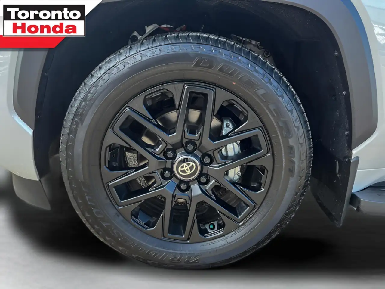 Toyota Sequoia снимка Toyota Sequoia