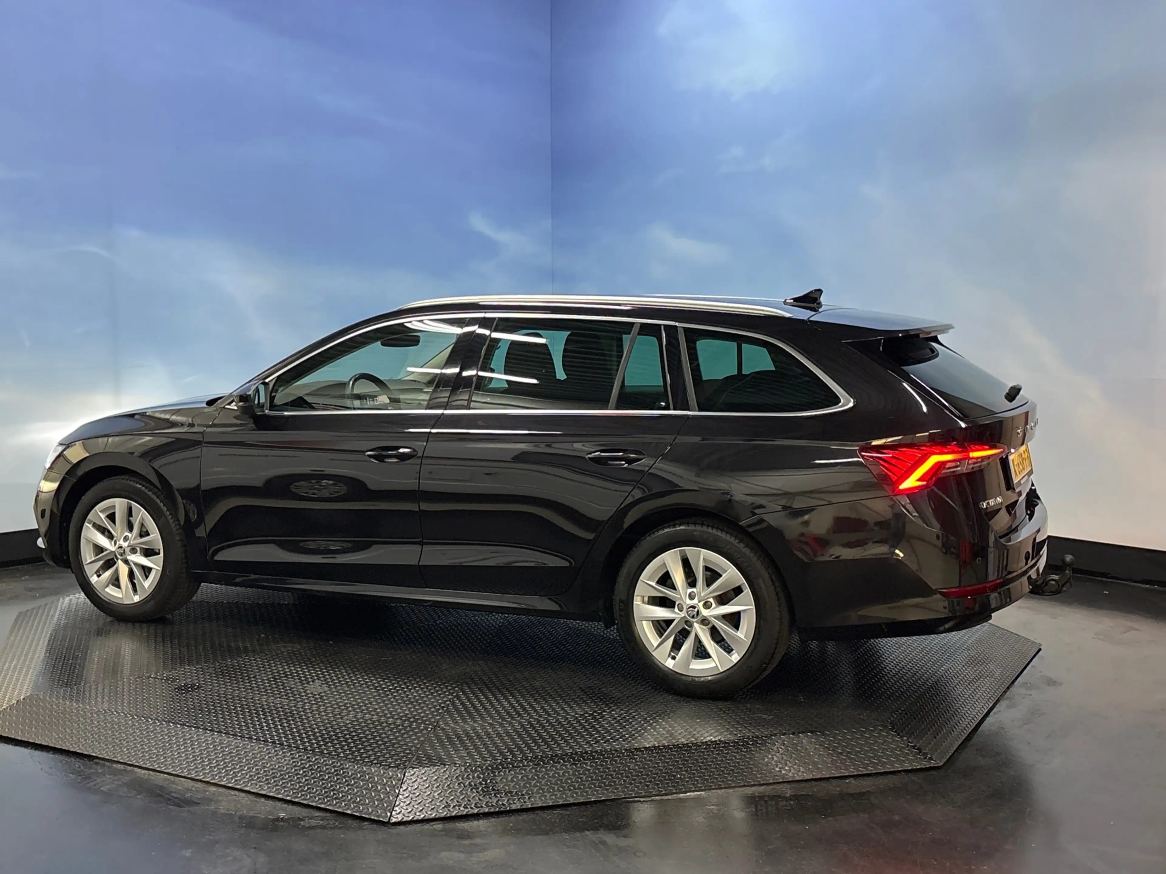 Skoda Octavia Combi 1.0 e-TSI Business Edition Plus Automaat | N — photo 5