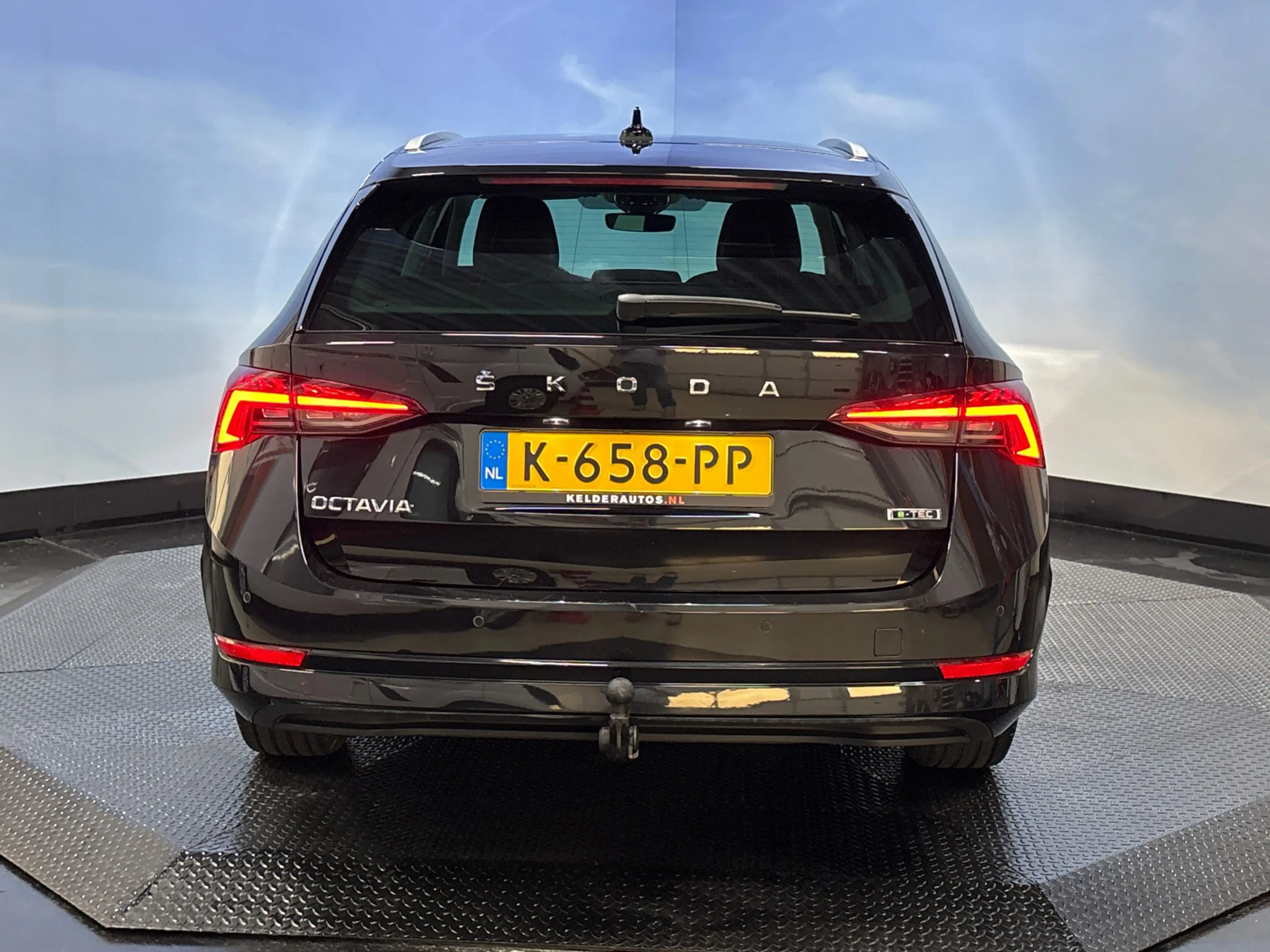 Skoda Octavia Combi 1.0 e-TSI Business Edition Plus Automaat | N — photo 11