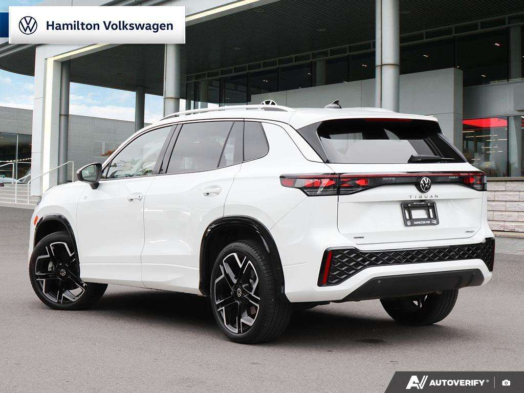 2026 Volkswagen Tiguan Highline Turbo R-Line 4MOTION — photo 1
