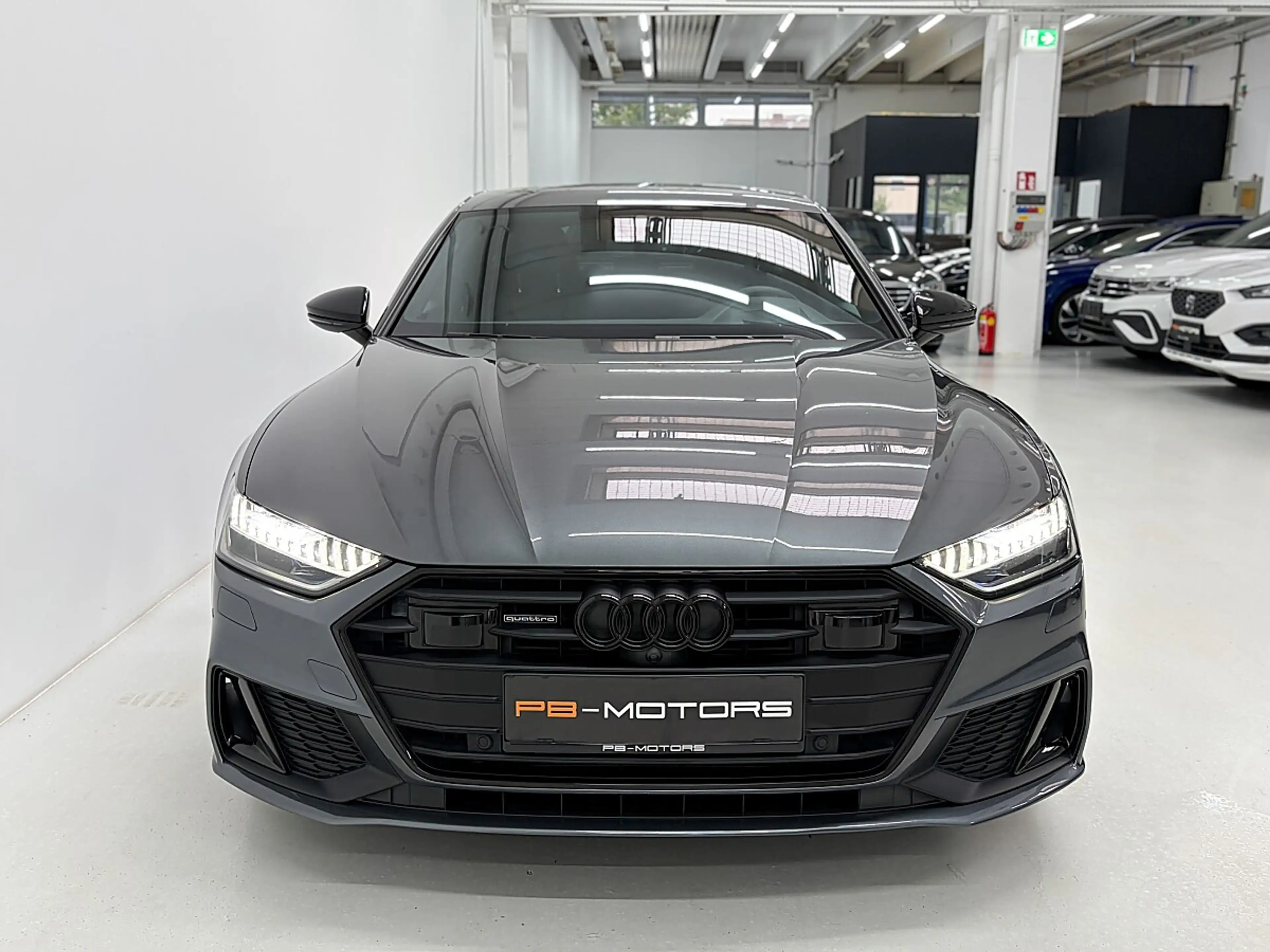 Audi A7 Sportback 40 TDI Quattro S7 Look S-Line HD Matr... — photo 2