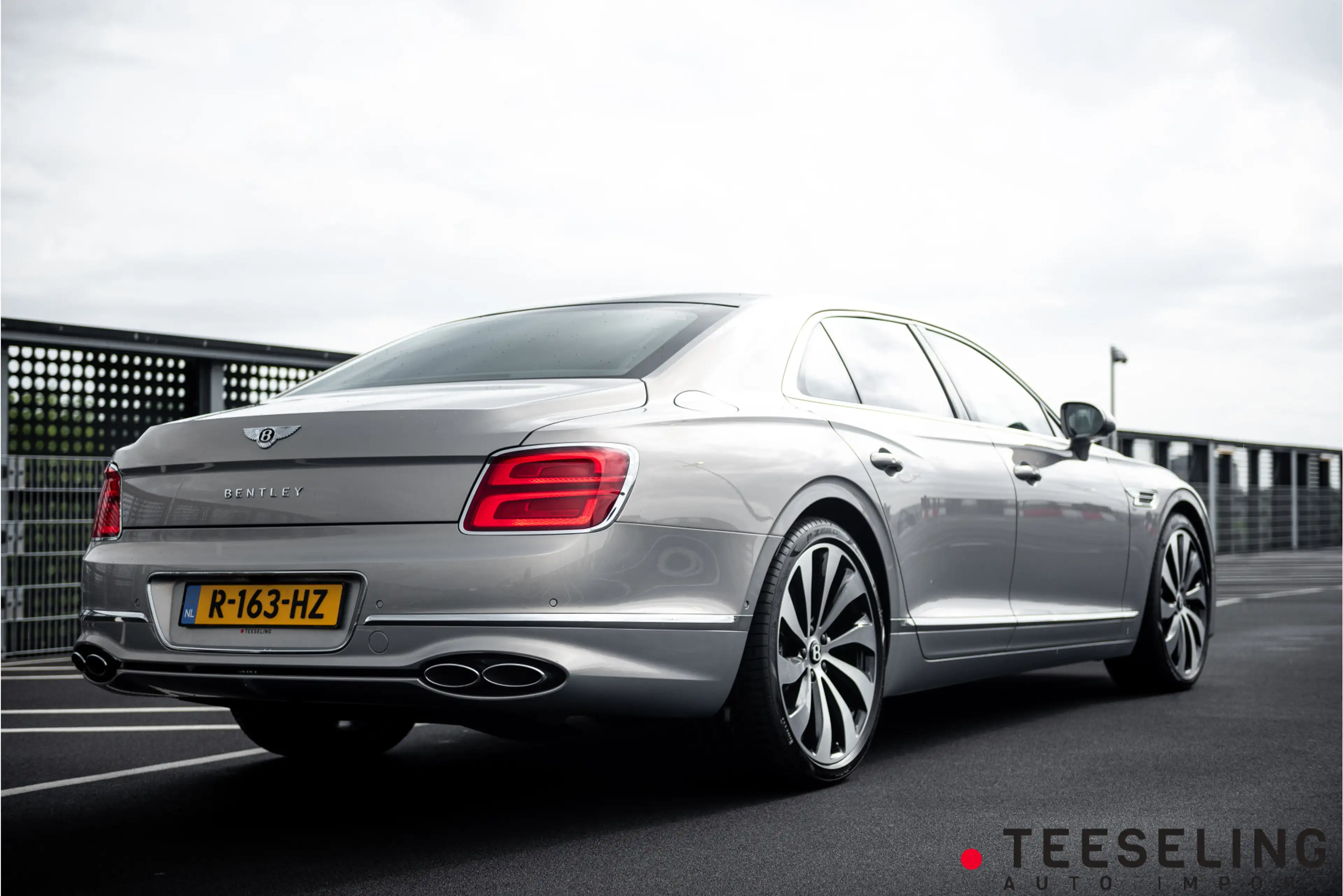 Bentley Flying Spur 4.0 V8 | Extreme Silver | Massage — photo 6