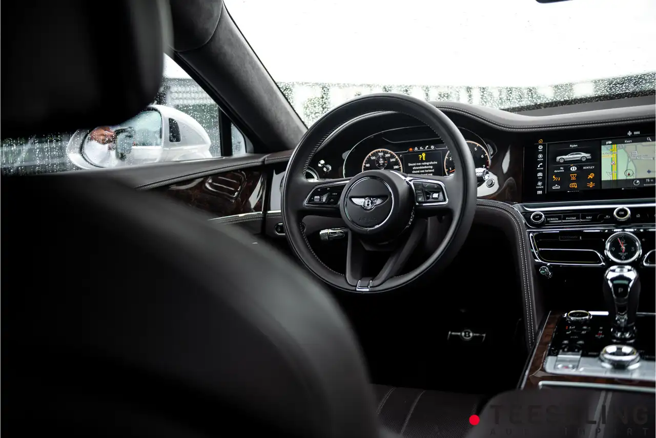 Bentley Flying Spur 2021 — фото 14