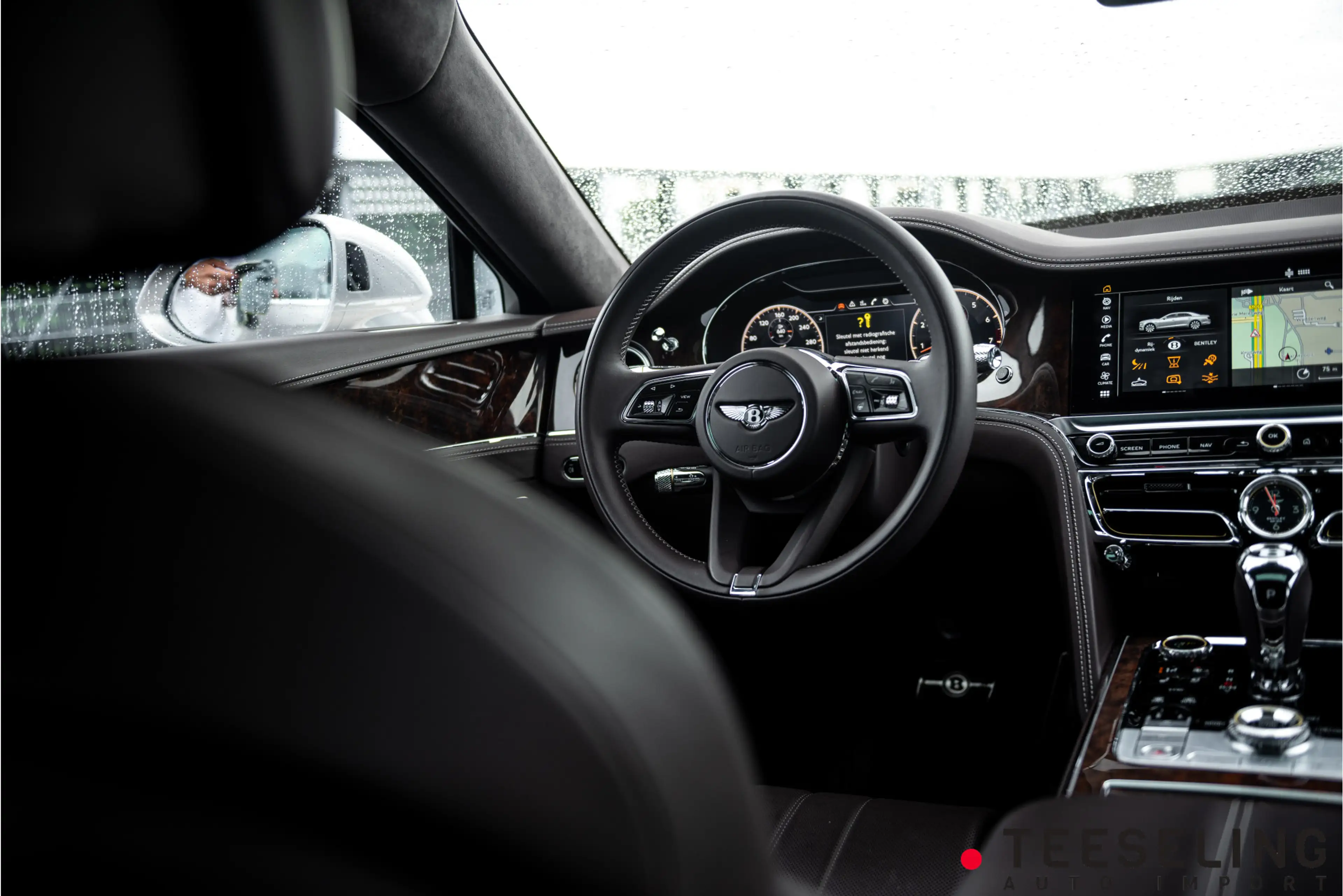 Bentley Flying Spur 4.0 V8 | Extreme Silver | Massage — photo 14