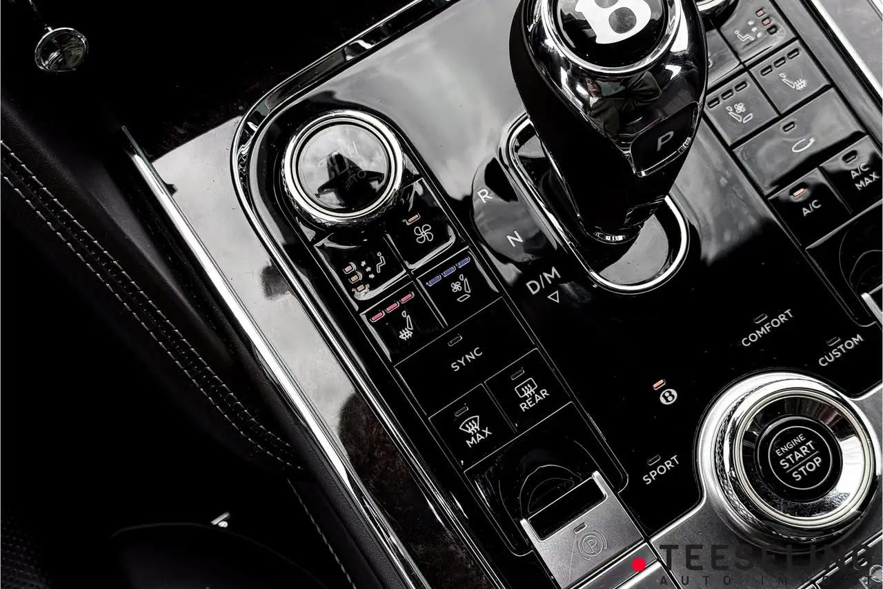 Bentley Flying Spur 2021 — фото 21